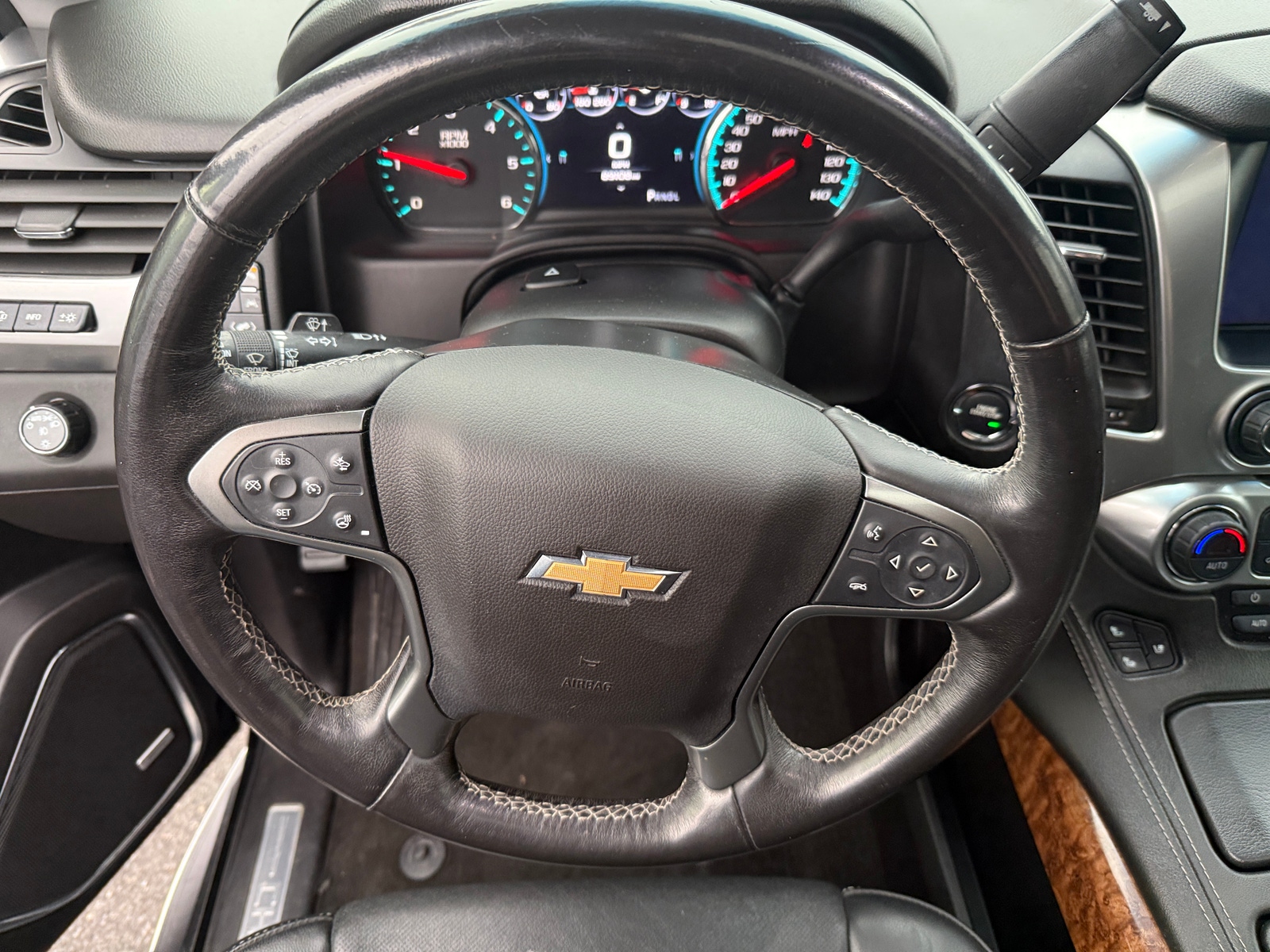 Thumbnail: 2018 Chevrolet Suburban - 4