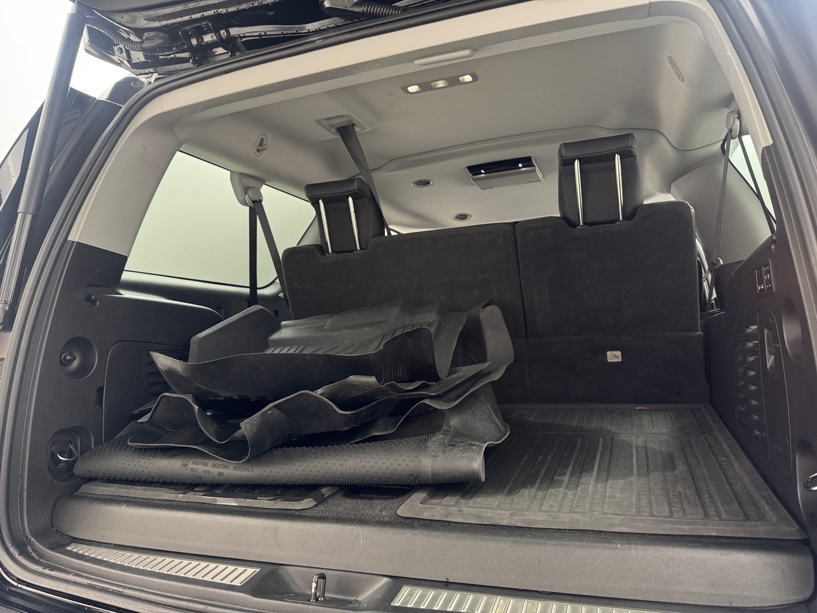 Thumbnail: 2018 Chevrolet Suburban - 6