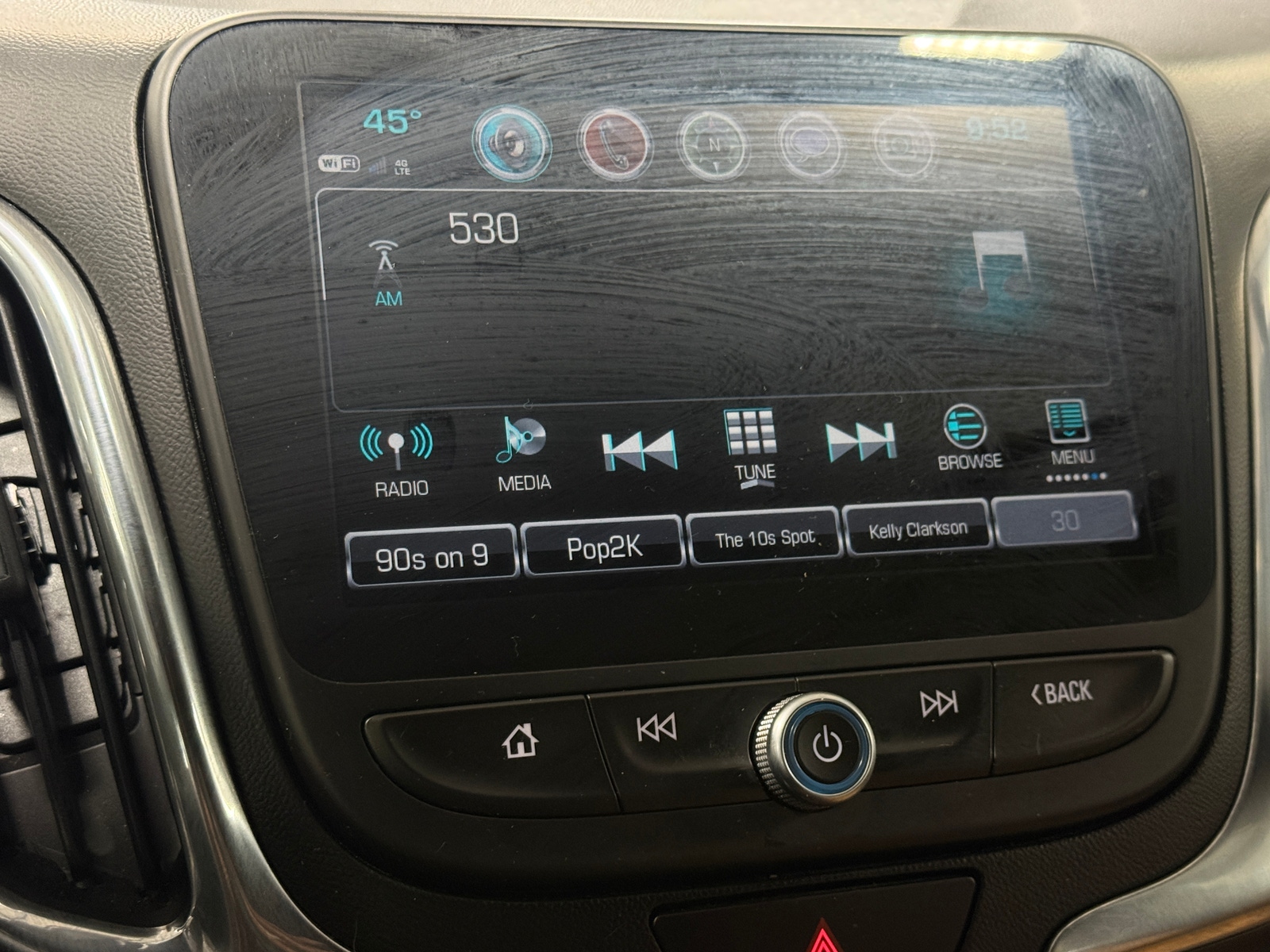 Thumbnail: 2018 Chevrolet Equinox - 3