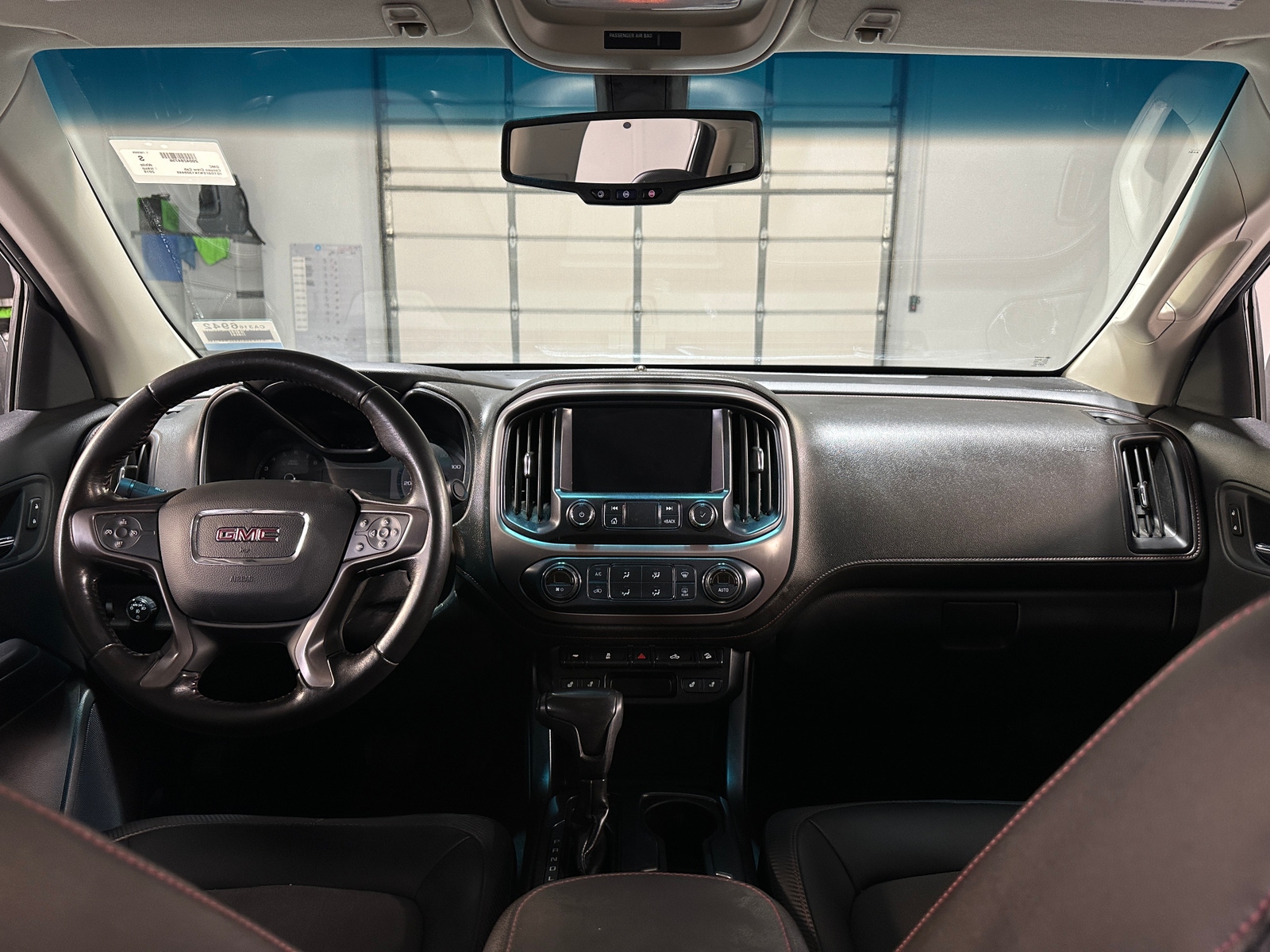 Thumbnail: 2019 GMC Canyon - 3