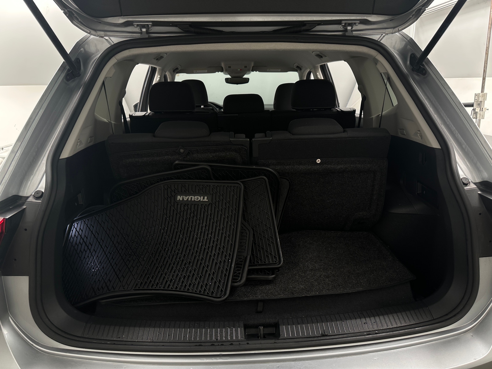 Thumbnail: 2022 Volkswagen Tiguan - 7