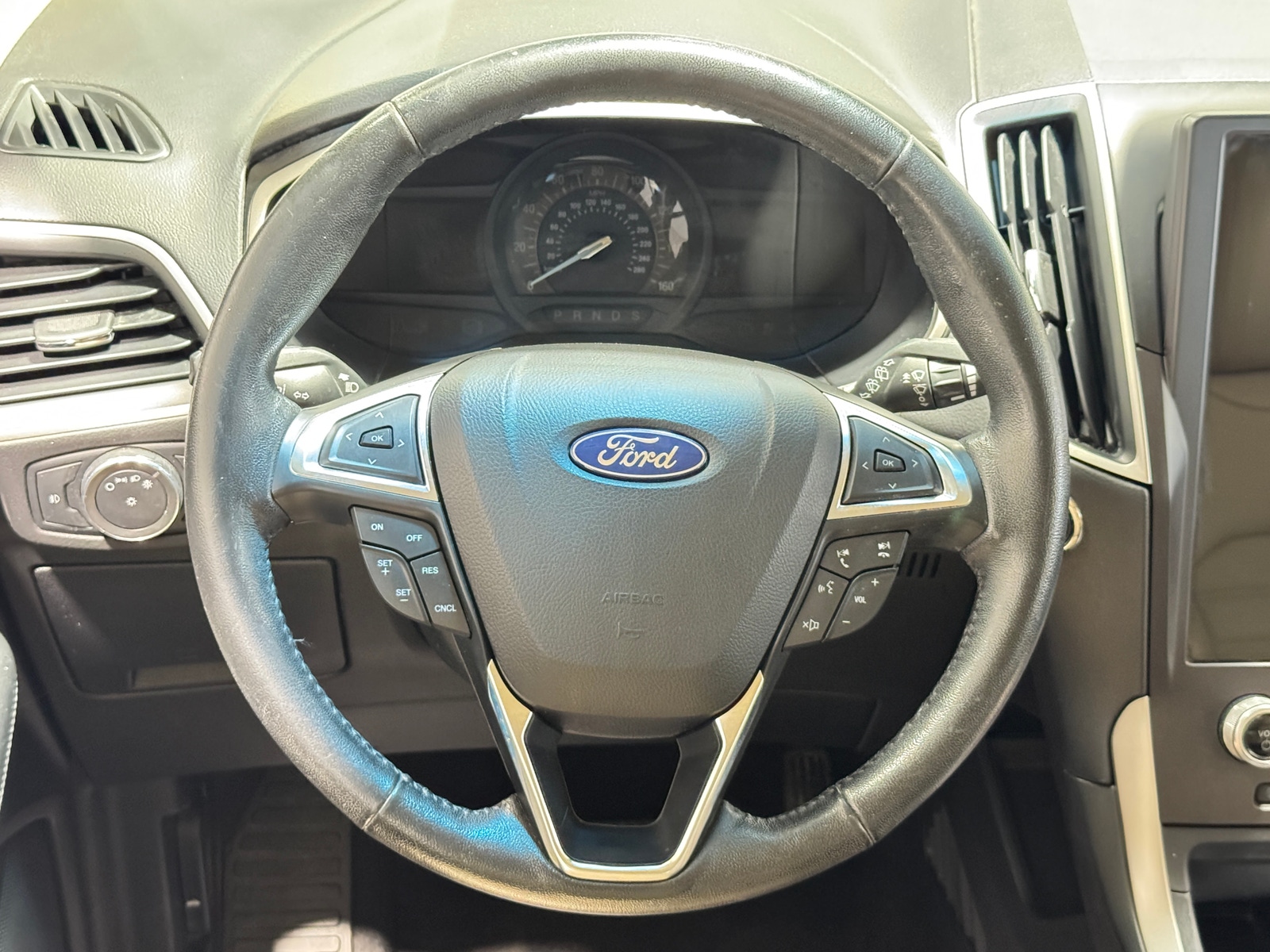 Thumbnail: 2021 Ford Edge - 4