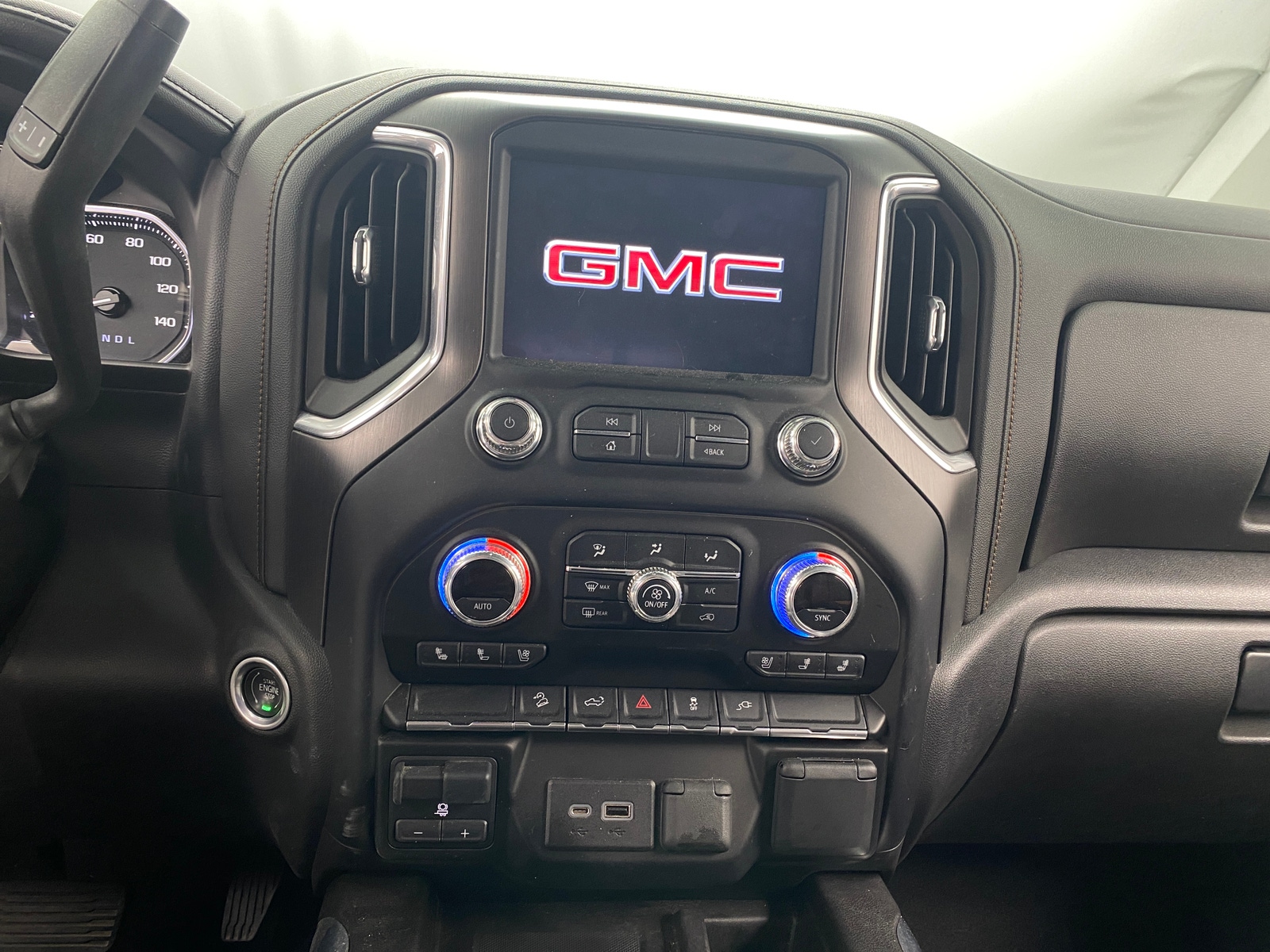 Thumbnail: 2022 GMC Sierra 1500 - 4