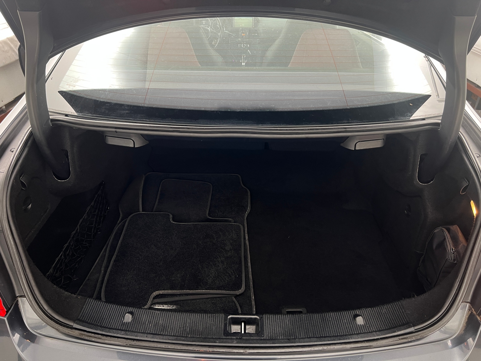 Thumbnail: 2013 Mercedes-Benz E-Class - 4