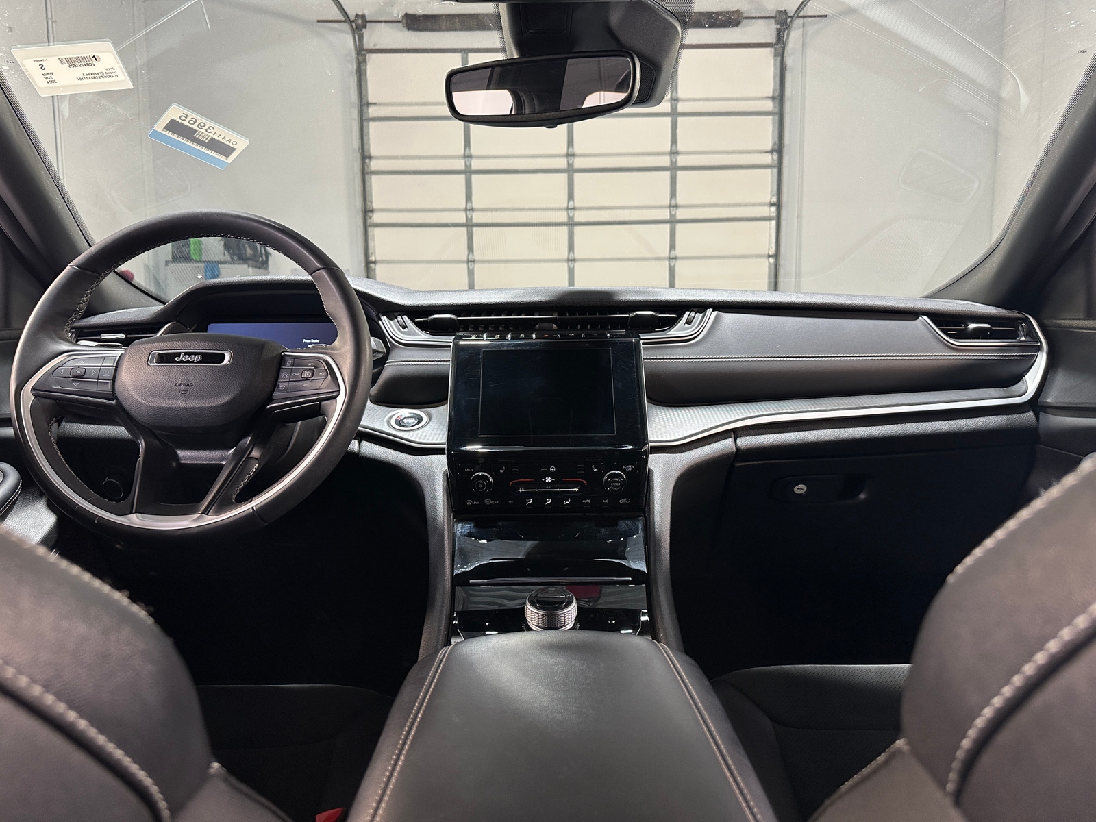 Thumbnail: 2024 Jeep Grand Cherokee L - 3