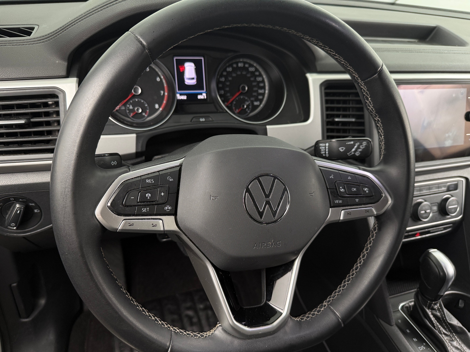 Thumbnail: 2021 Volkswagen Atlas - 4