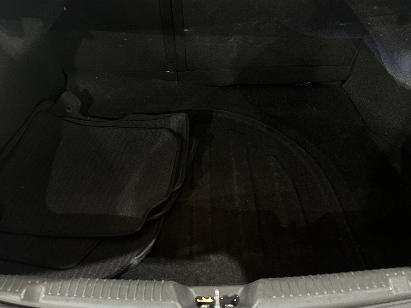 Thumbnail: 2013 Hyundai Elantra - 7