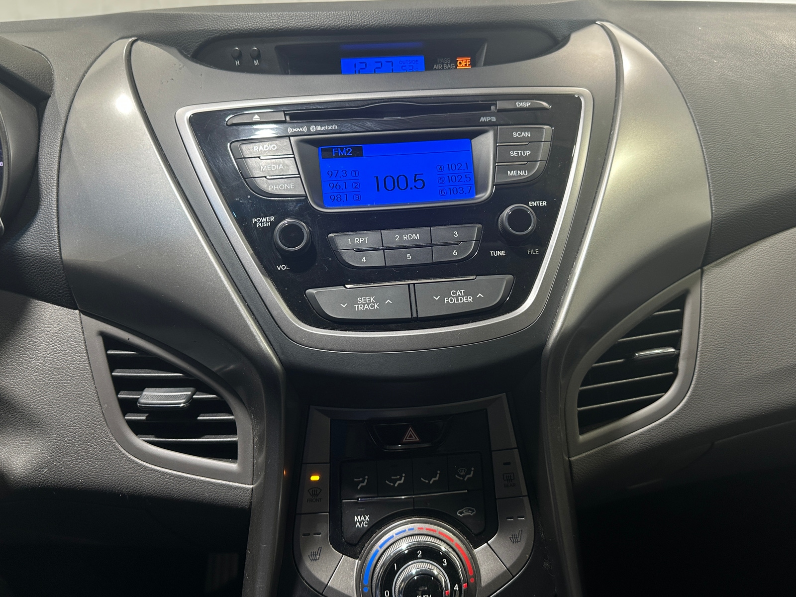 Thumbnail: 2013 Hyundai Elantra - 4