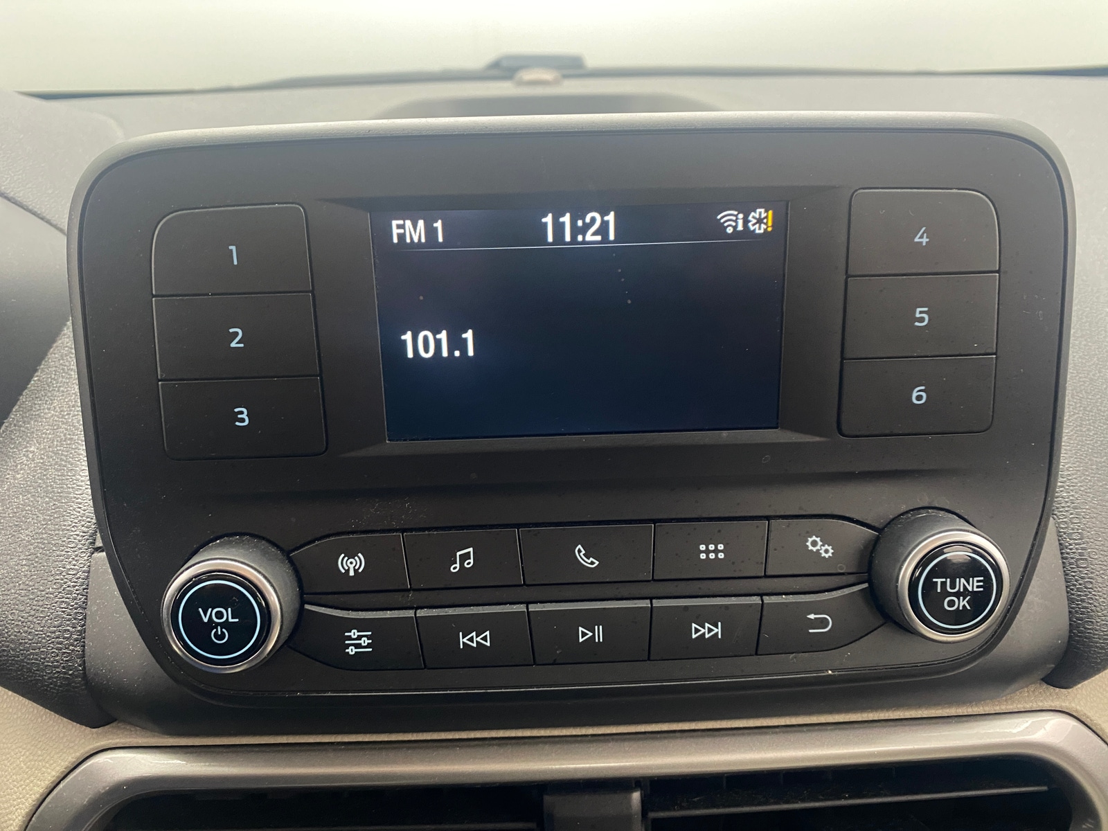 Thumbnail: 2021 Ford EcoSport - 4