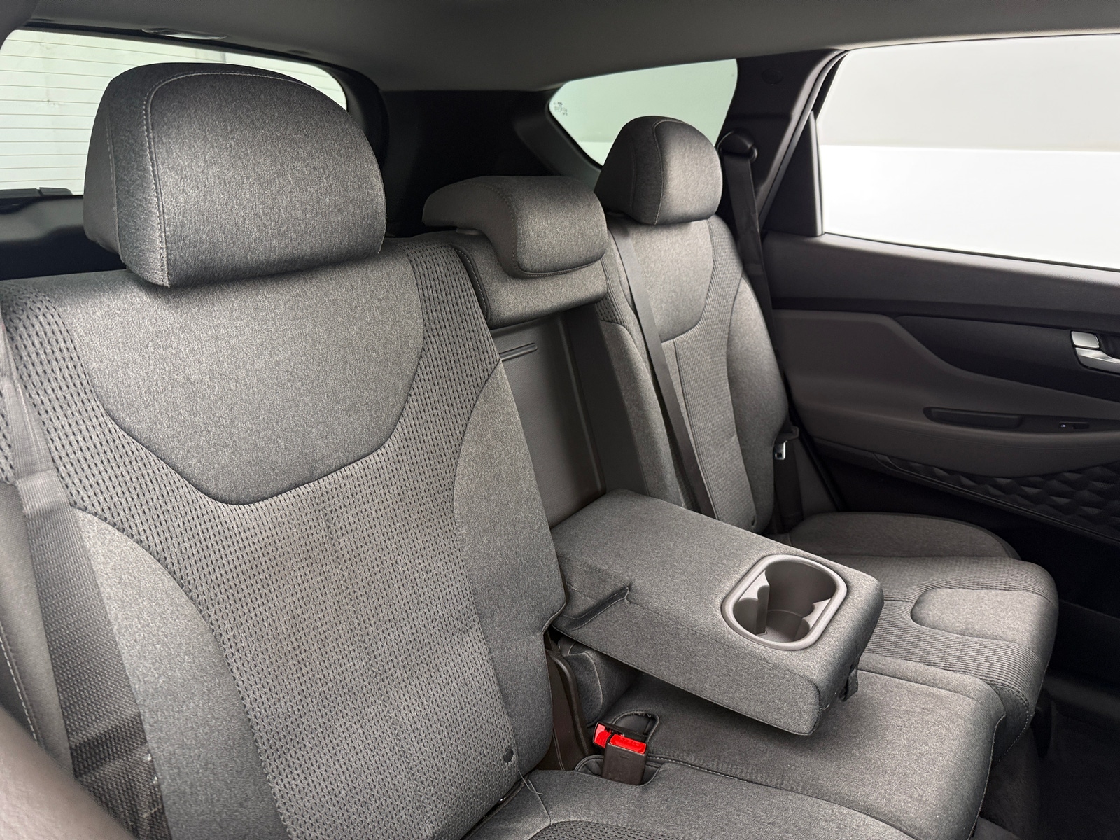 Thumbnail: 2020 Hyundai Santa Fe - 6