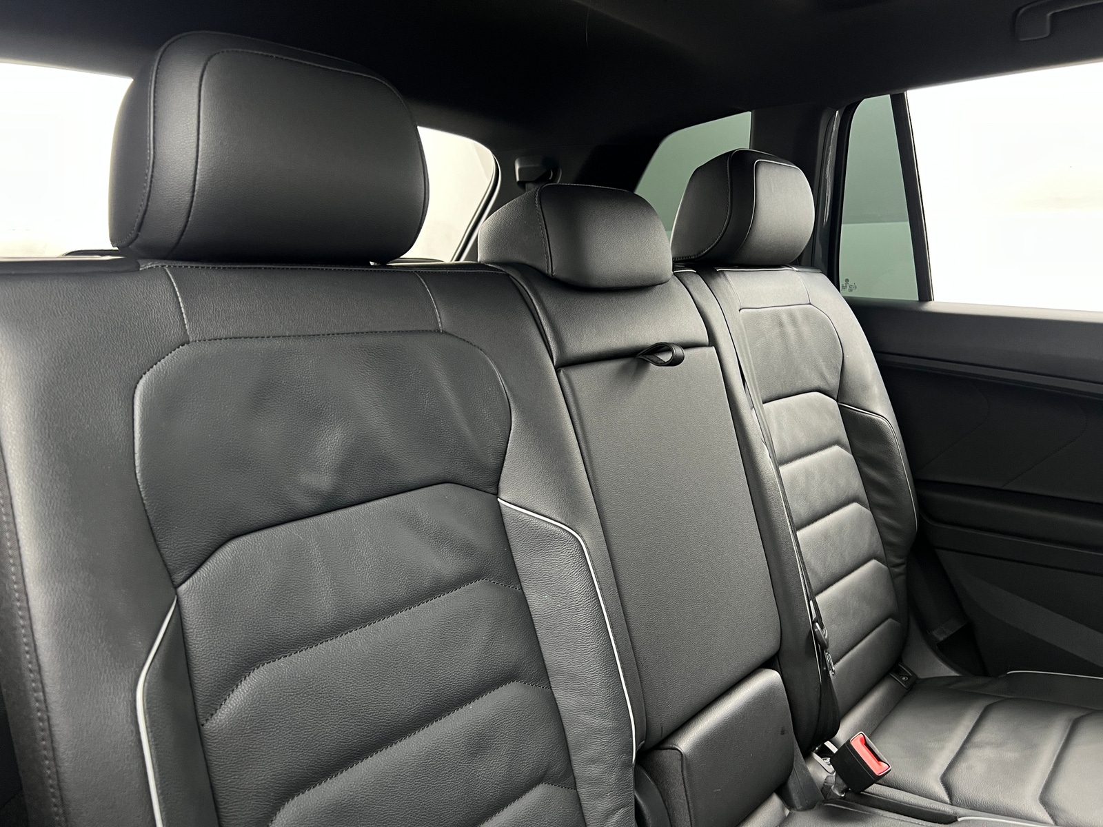 Thumbnail: 2020 Volkswagen Tiguan - 5