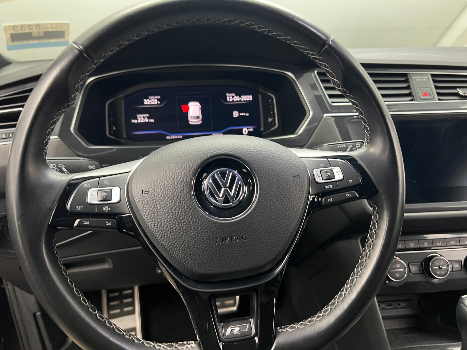 Thumbnail: 2020 Volkswagen Tiguan - 4