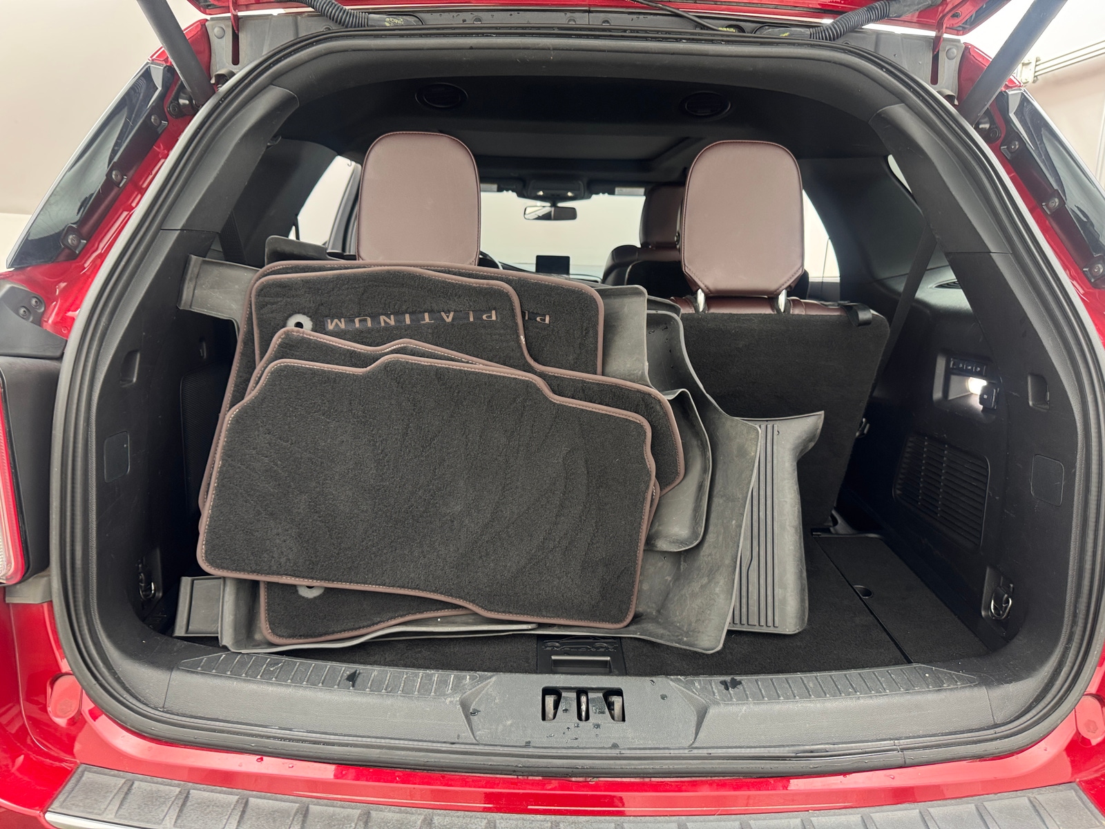 Thumbnail: 2020 Ford Explorer - 6