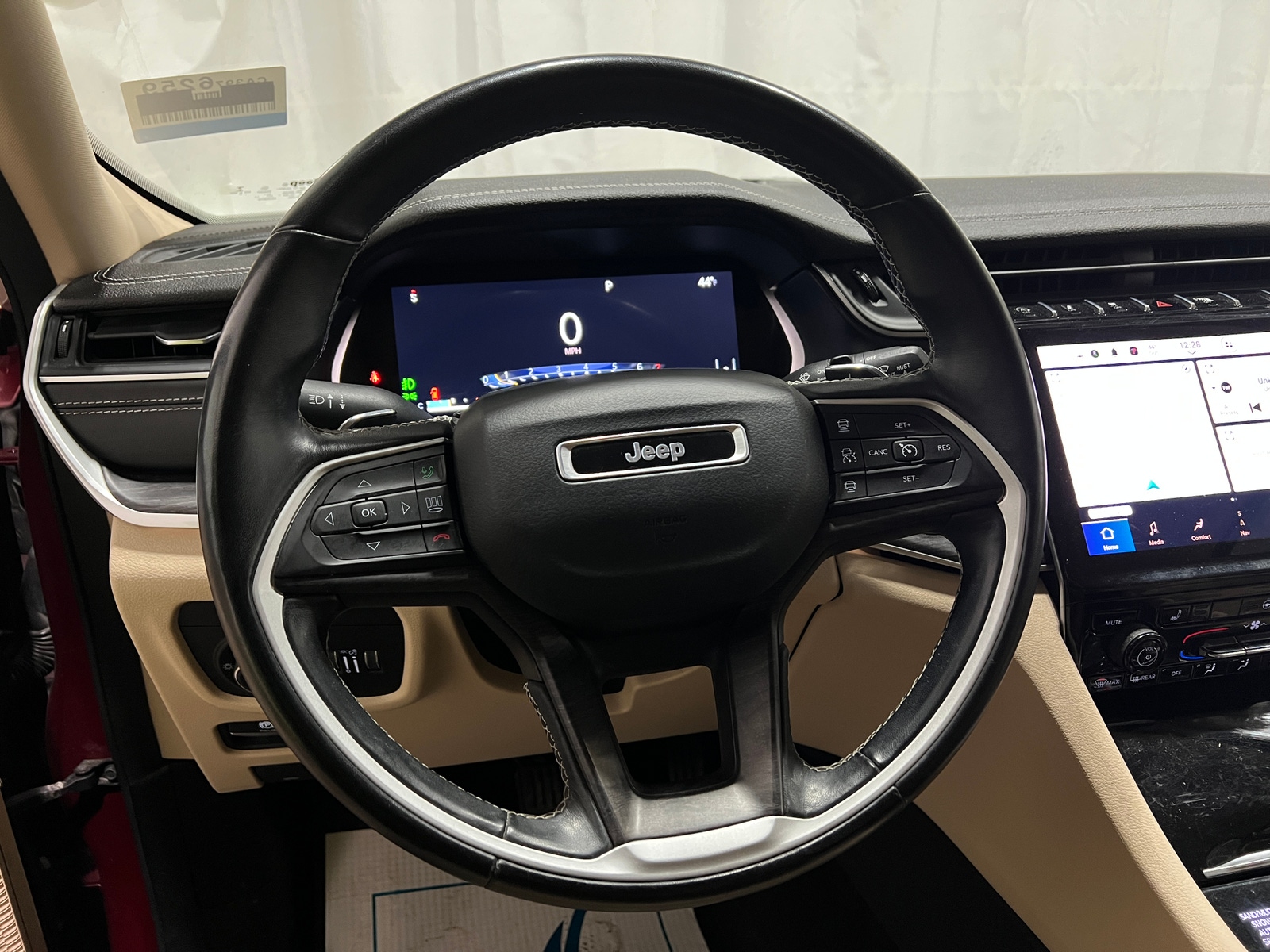 Thumbnail: 2021 Jeep Grand Cherokee L - 4