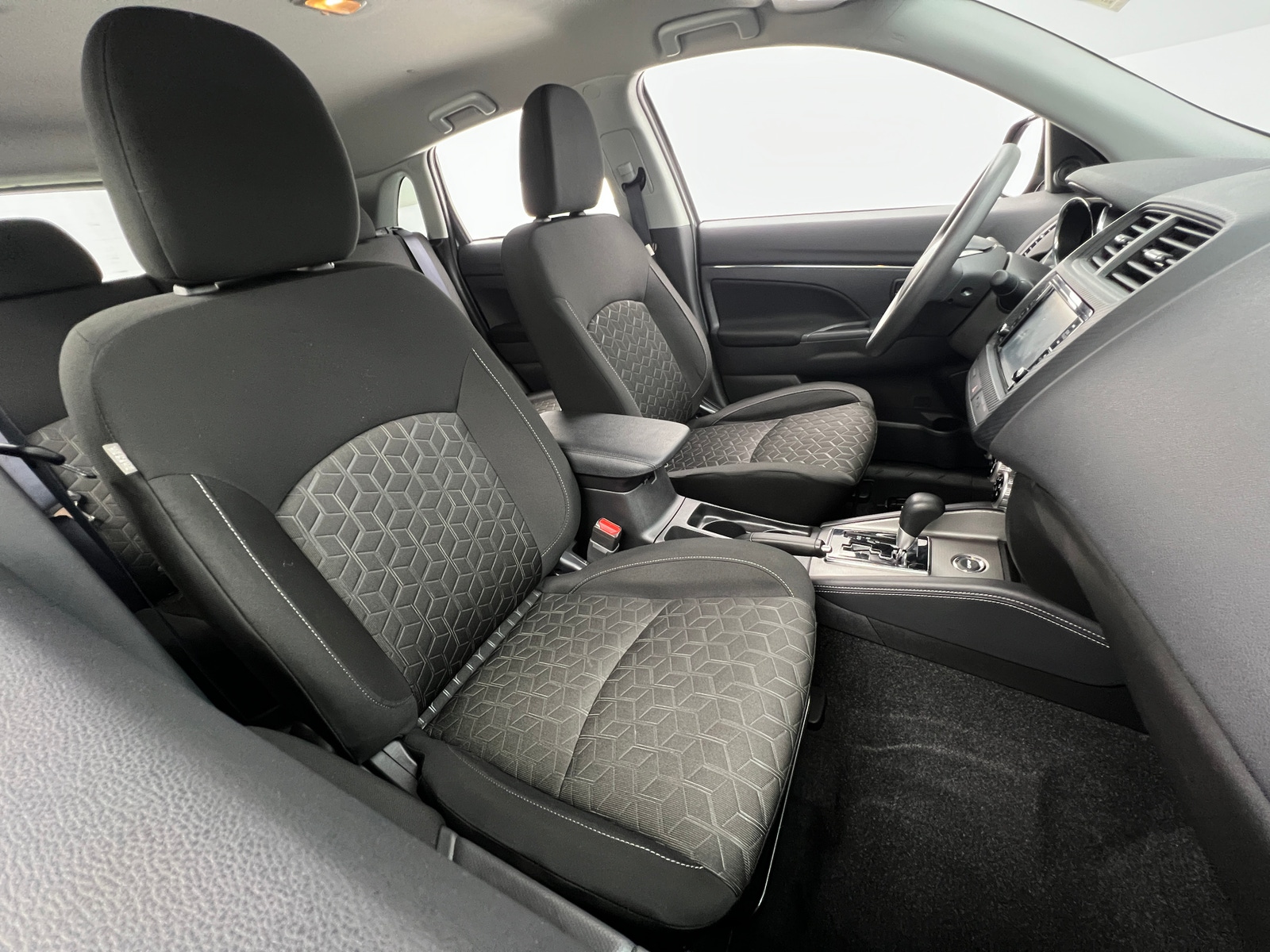 Thumbnail: 2025 Mitsubishi Outlander Sport - 2