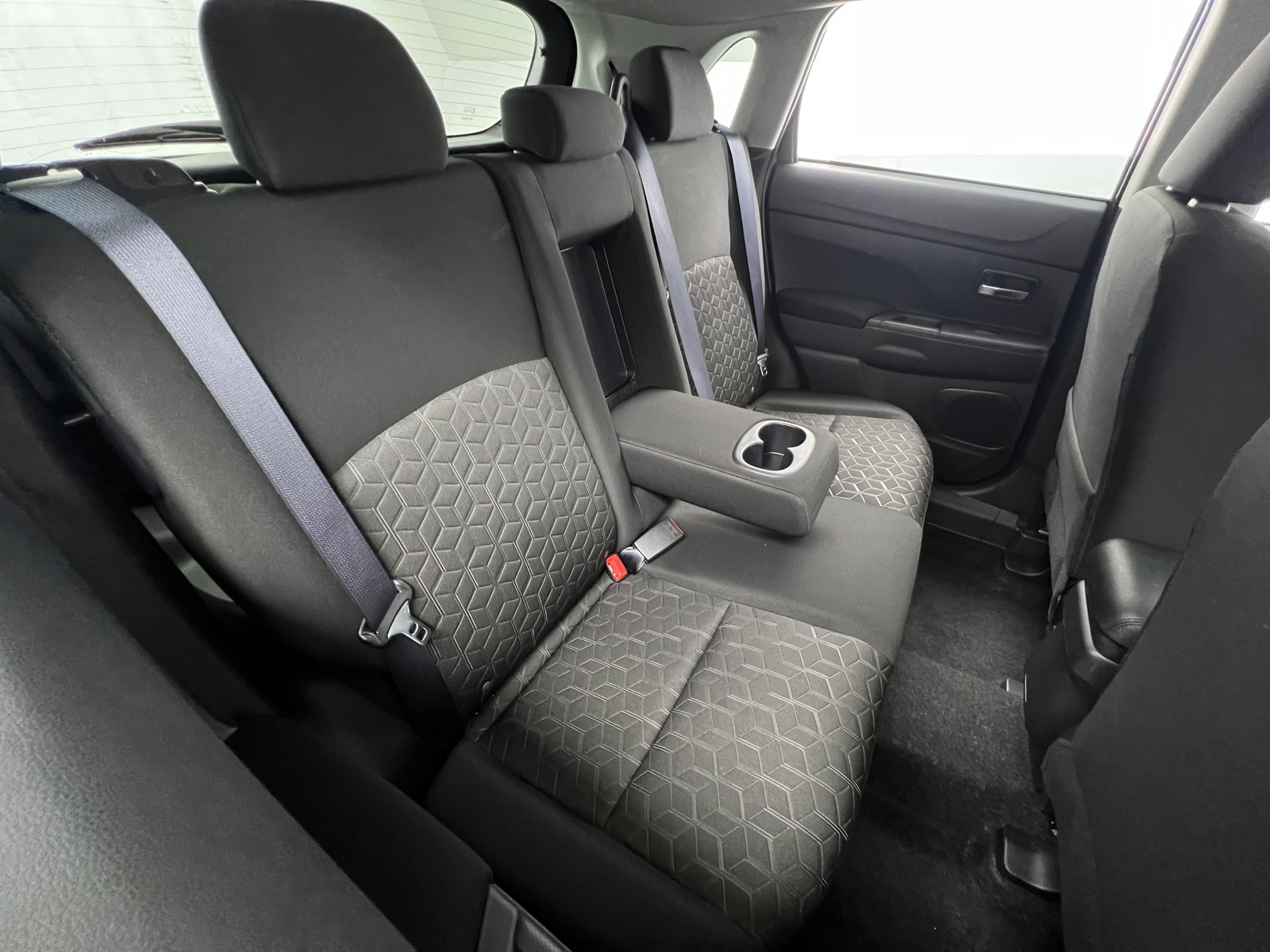 Thumbnail: 2025 Mitsubishi Outlander Sport - 6