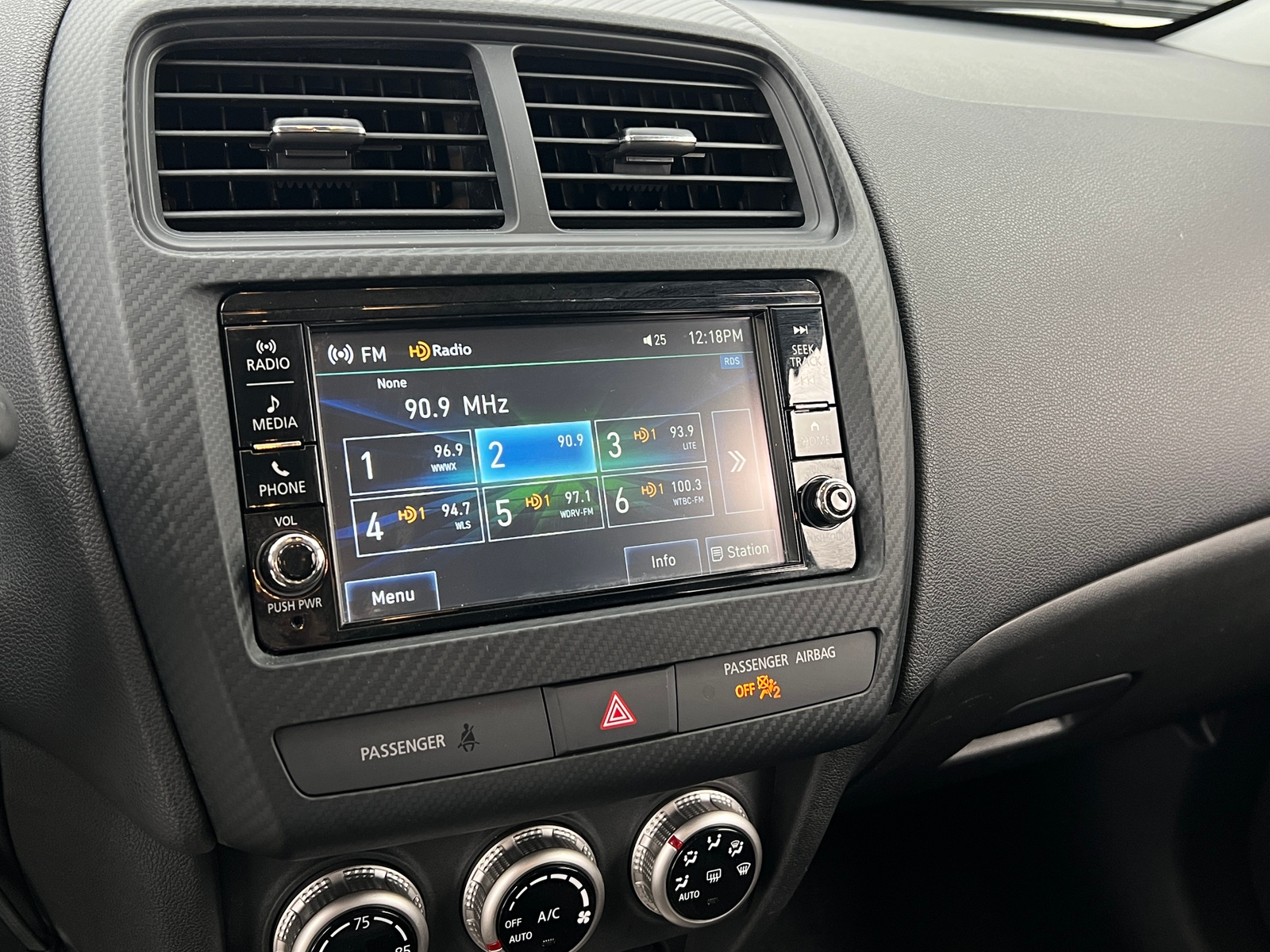 Thumbnail: 2025 Mitsubishi Outlander Sport - 4