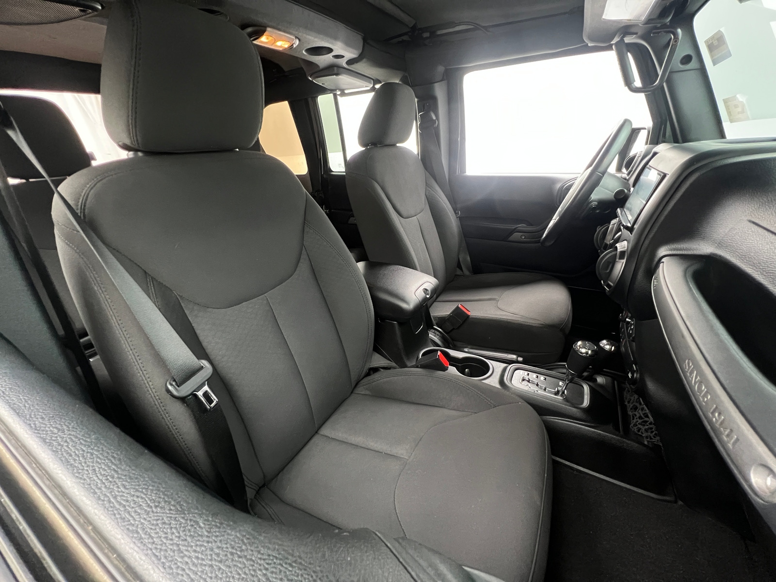 Thumbnail: 2017 Jeep Wrangler - 2