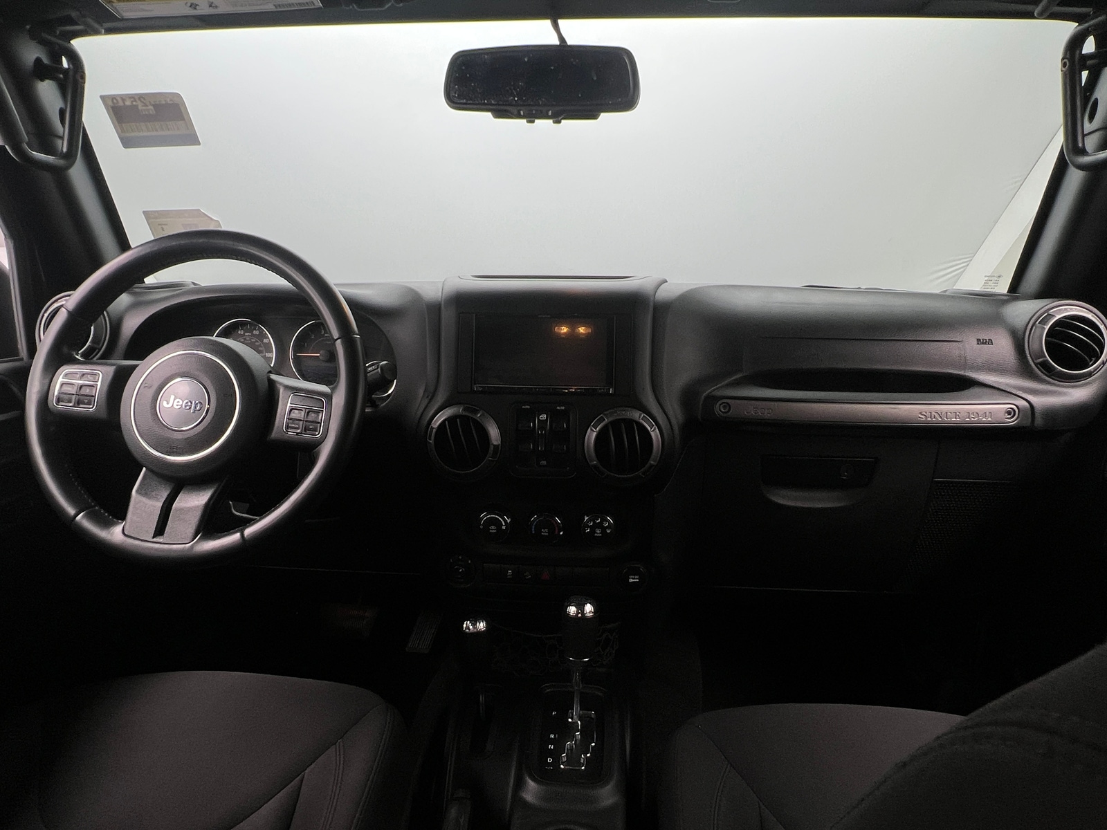 Thumbnail: 2017 Jeep Wrangler - 3