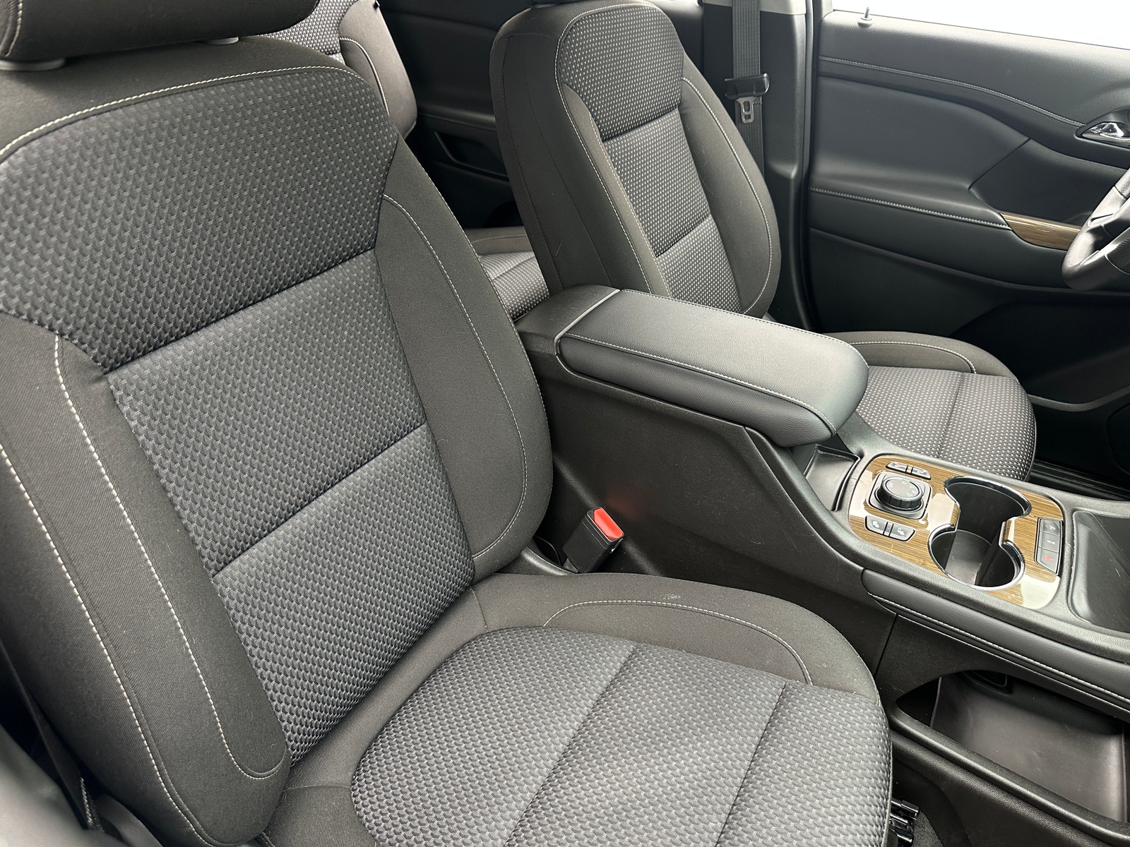 Thumbnail: 2023 GMC Acadia - 2