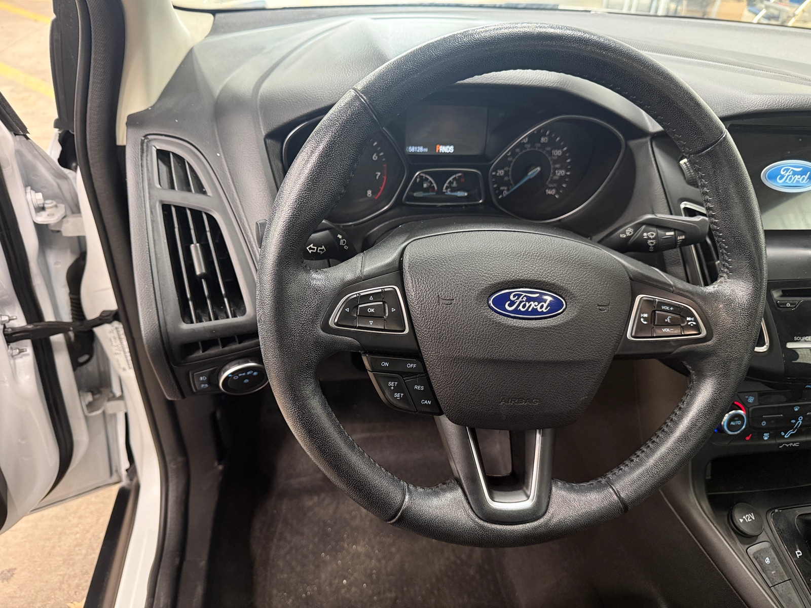 Thumbnail: 2018 Ford Focus - 5