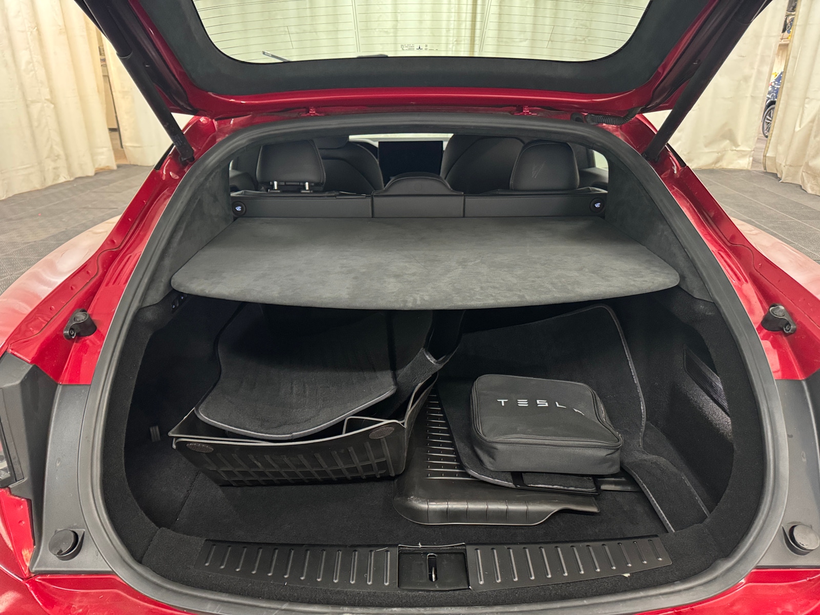 Thumbnail: 2022 Tesla Model S - 6