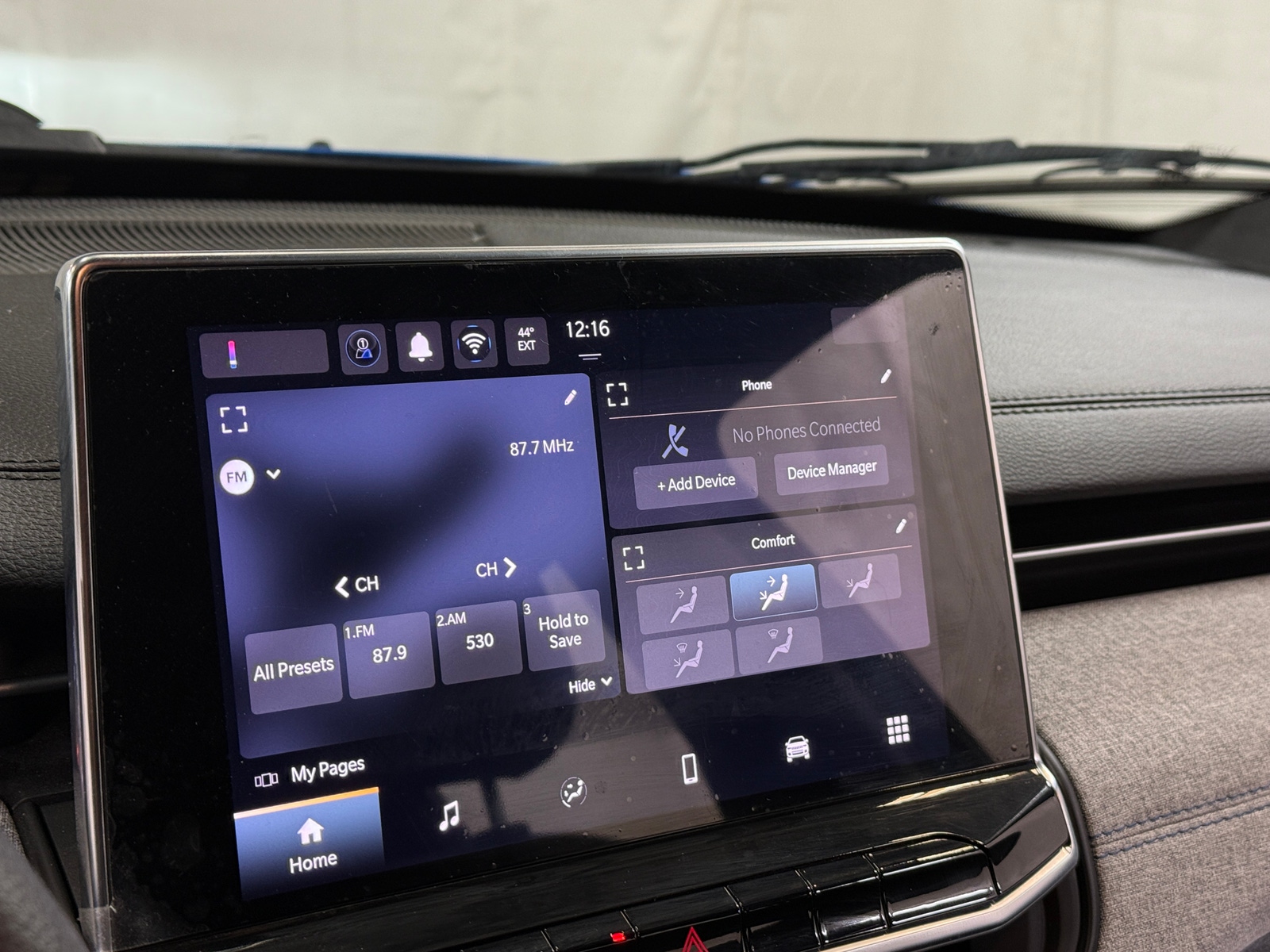 Thumbnail: 2024 Jeep Compass - 4