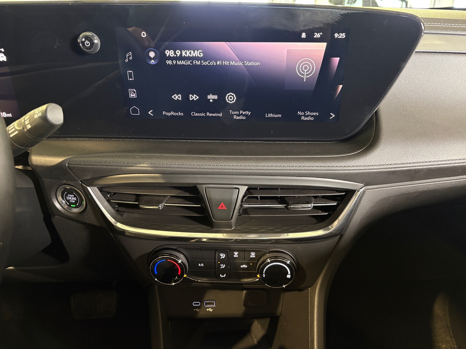 Thumbnail: 2025 Buick Encore GX - 3