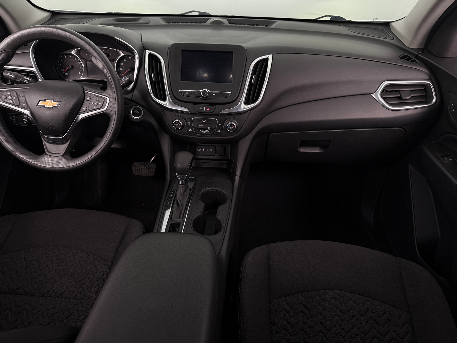 Thumbnail: 2022 Chevrolet Equinox - 3