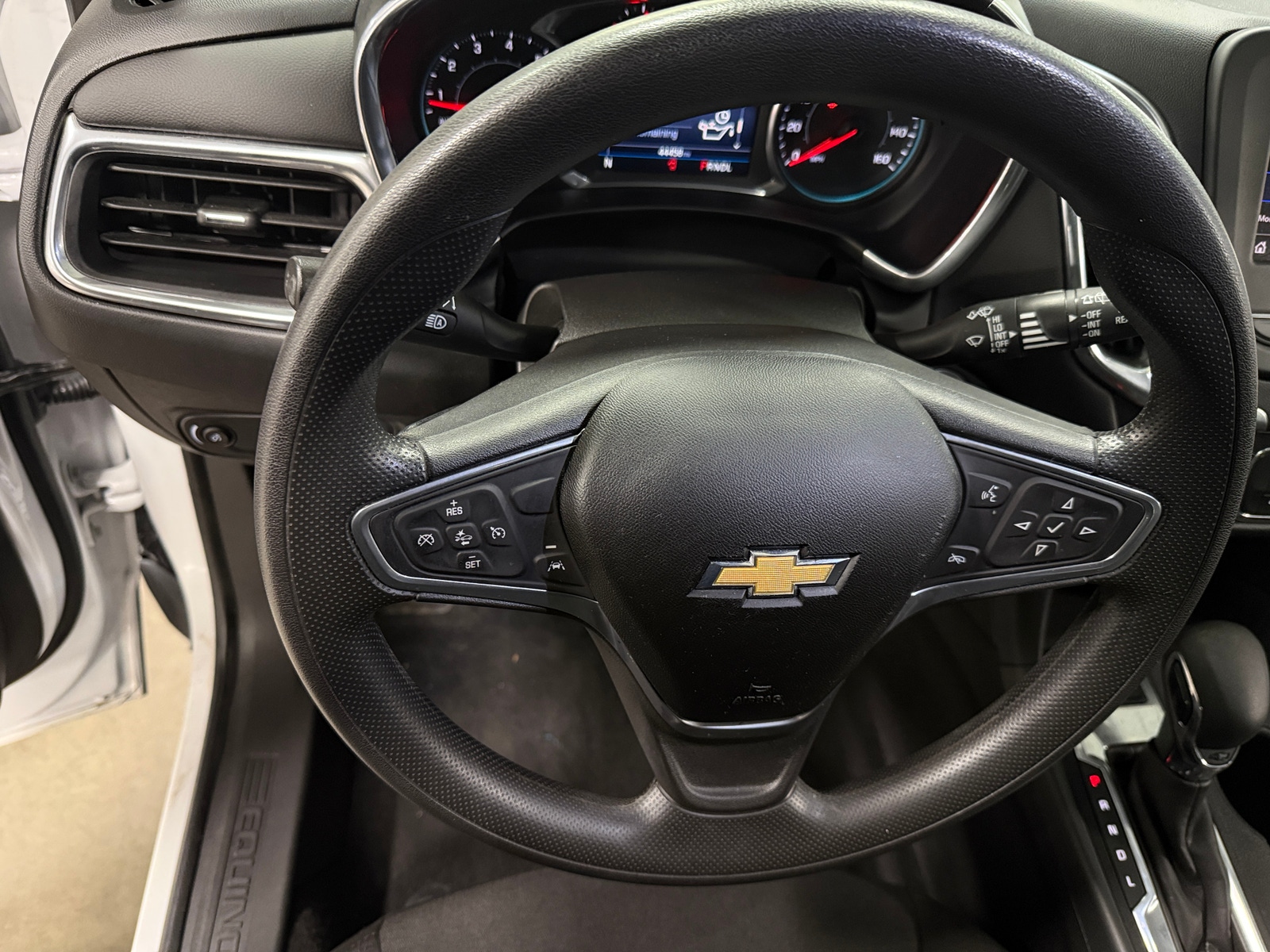 Thumbnail: 2022 Chevrolet Equinox - 5