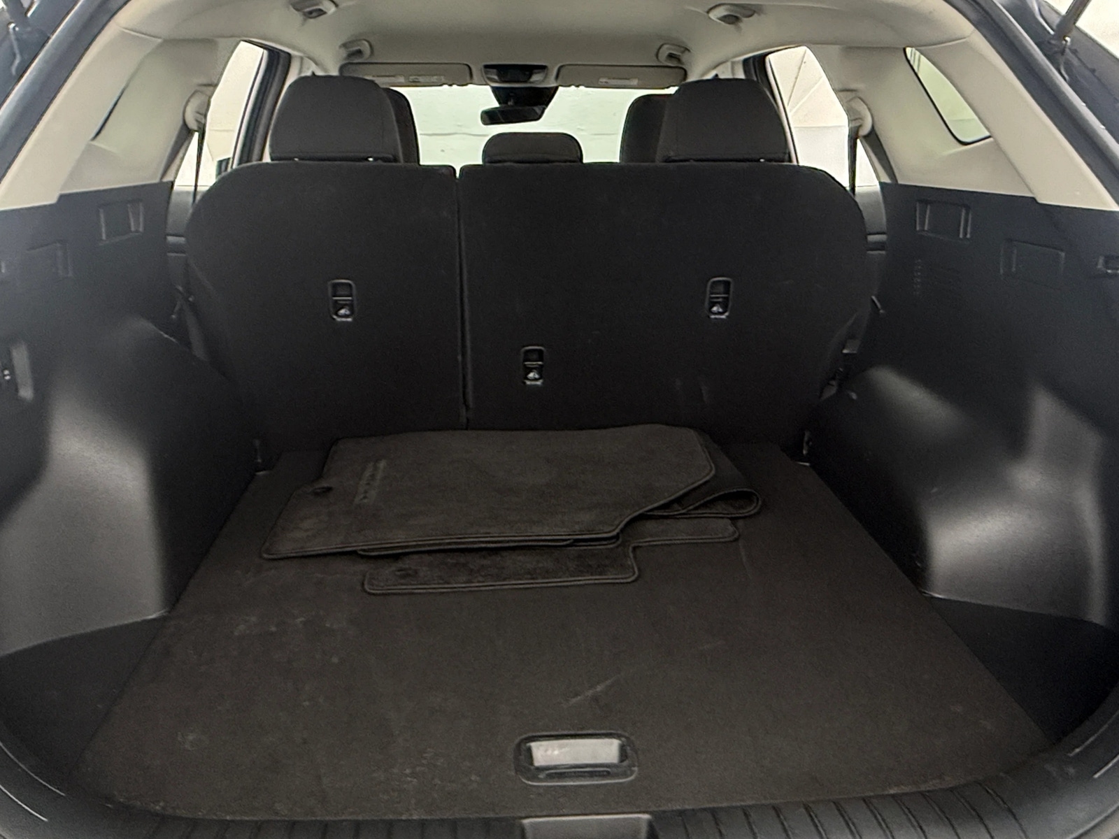 Thumbnail: 2025 Kia Sportage - 7