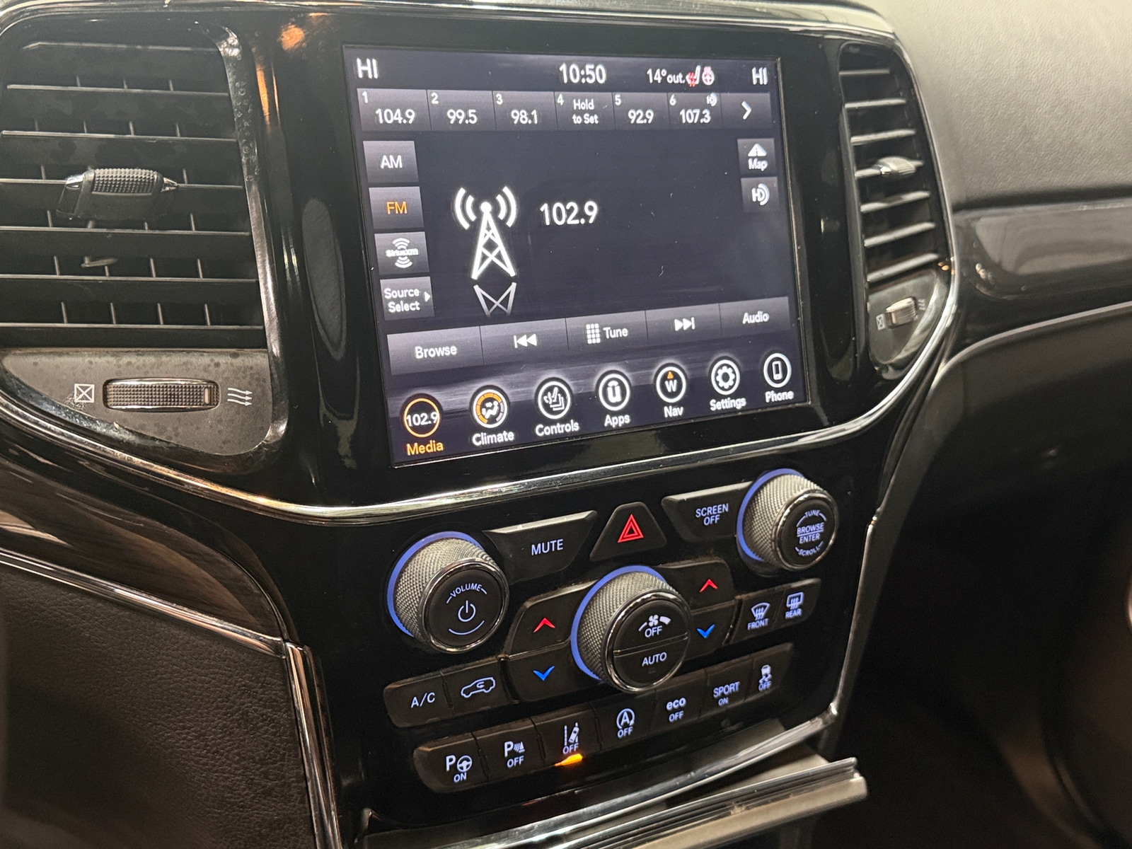 Thumbnail: 2021 Jeep Grand Cherokee - 3