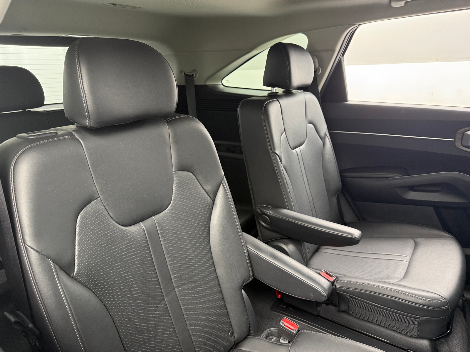 Thumbnail: 2022 Kia Sorento - 5