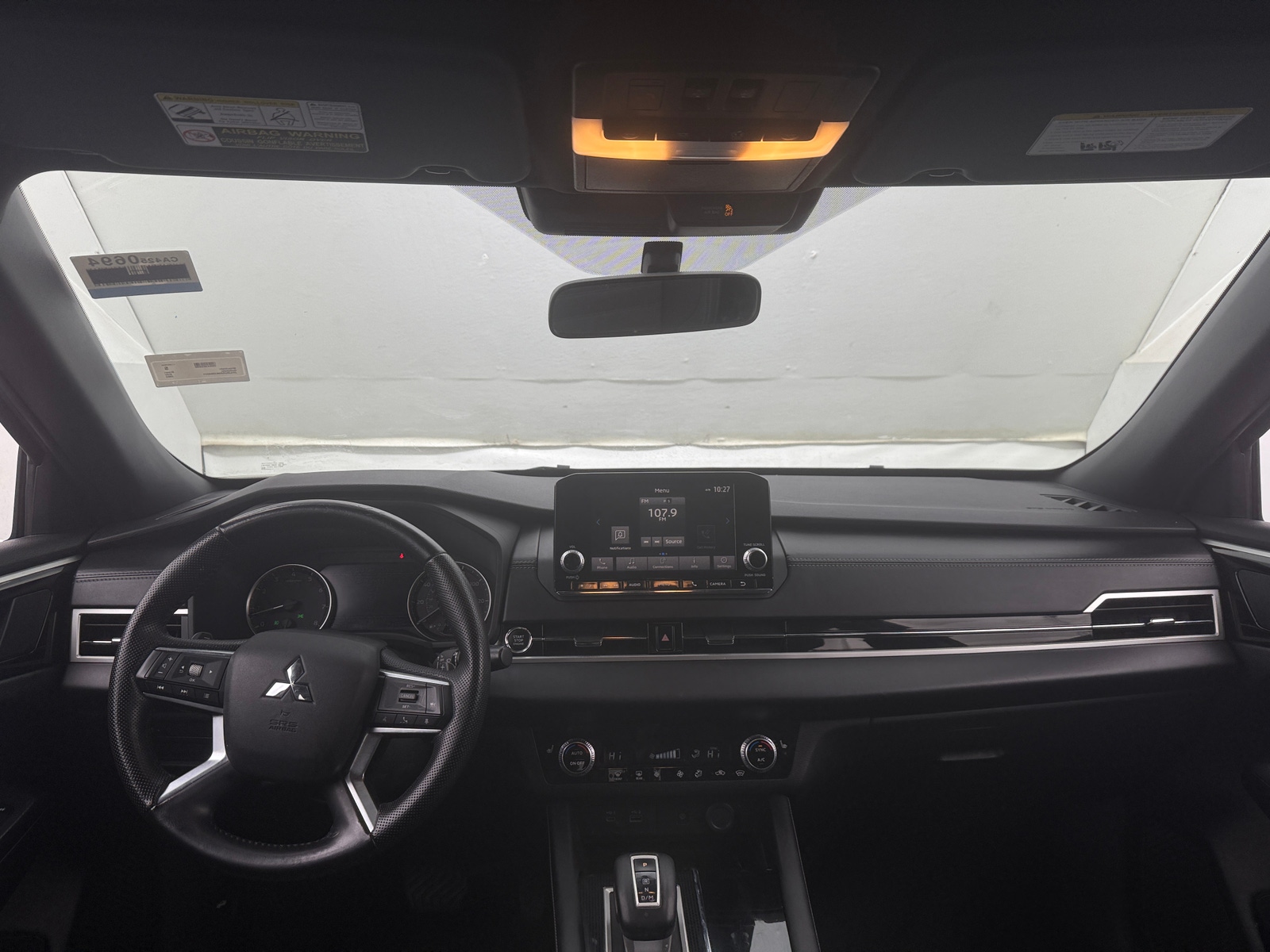 Thumbnail: 2022 Mitsubishi Outlander - 2