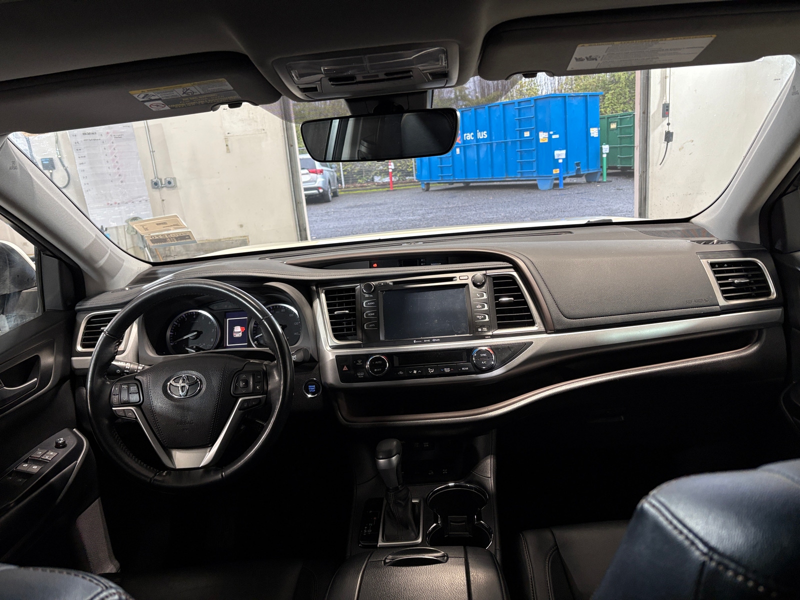 Thumbnail: 2018 Toyota Highlander - 2