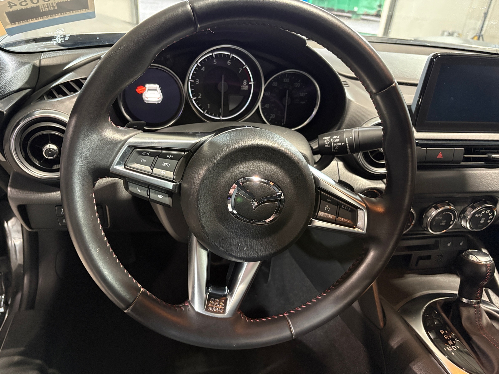 Thumbnail: 2018 Mazda MX-5 Miata - 4