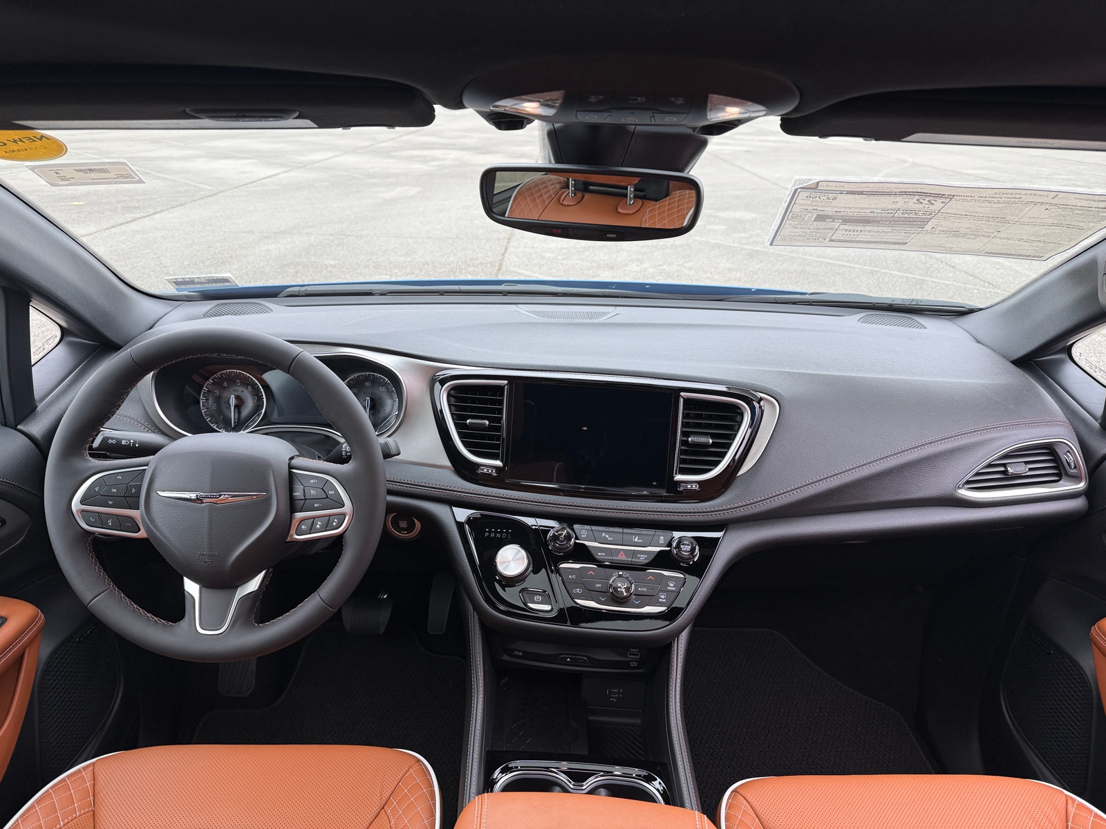 Thumbnail: 2026 Chrysler Pacifica - 2