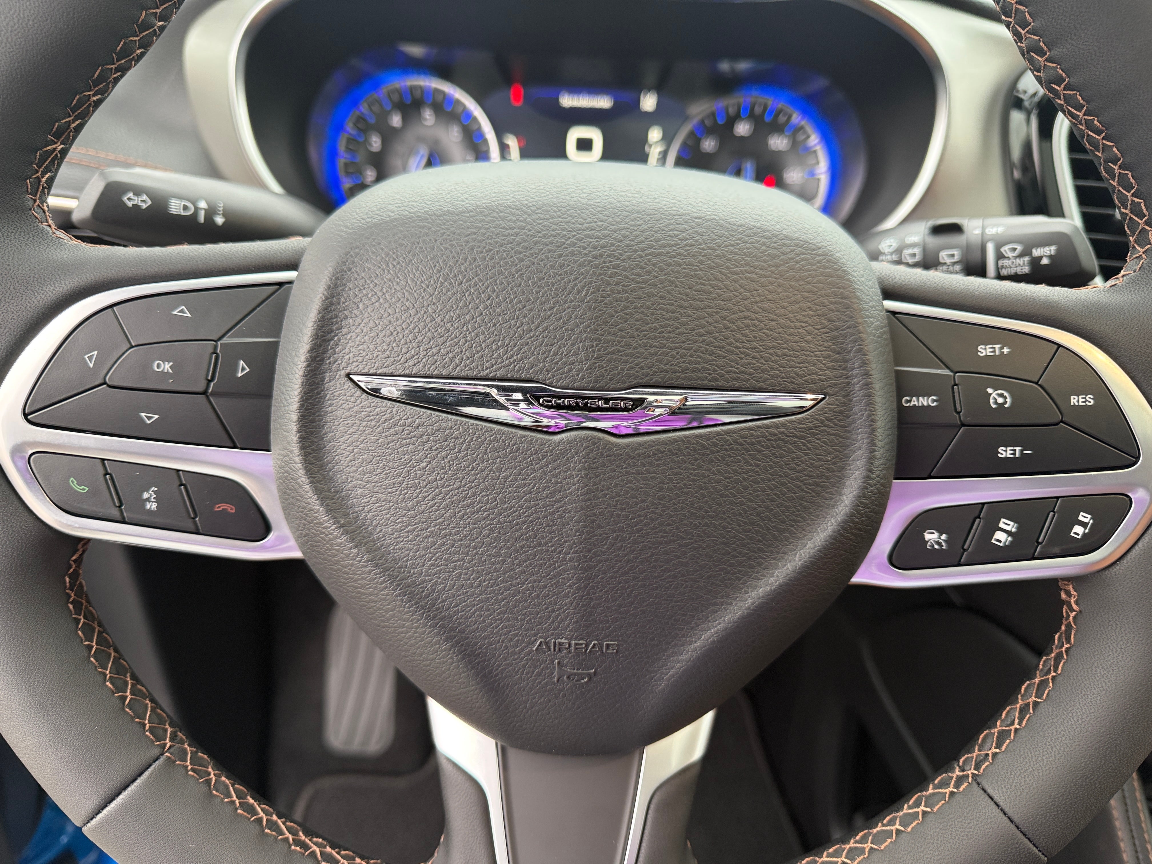 2026 Chrysler Pacifica Pinnacle's photo