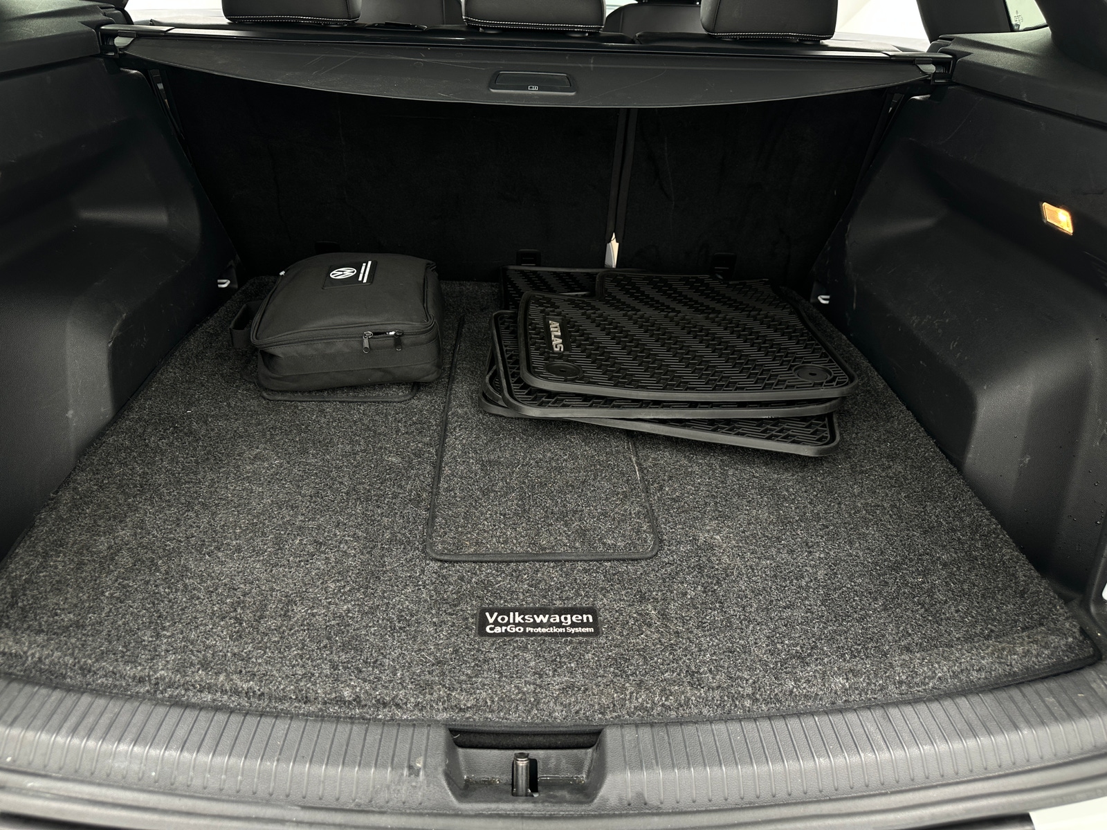 Thumbnail: 2022 Volkswagen Atlas - 6