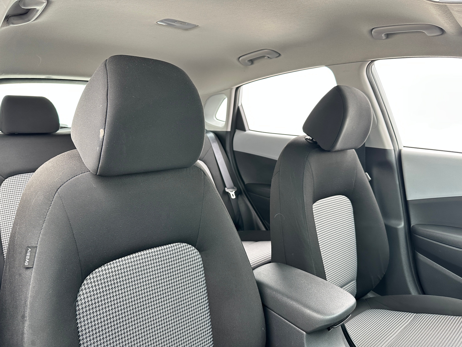 Thumbnail: 2020 Hyundai Kona - 2