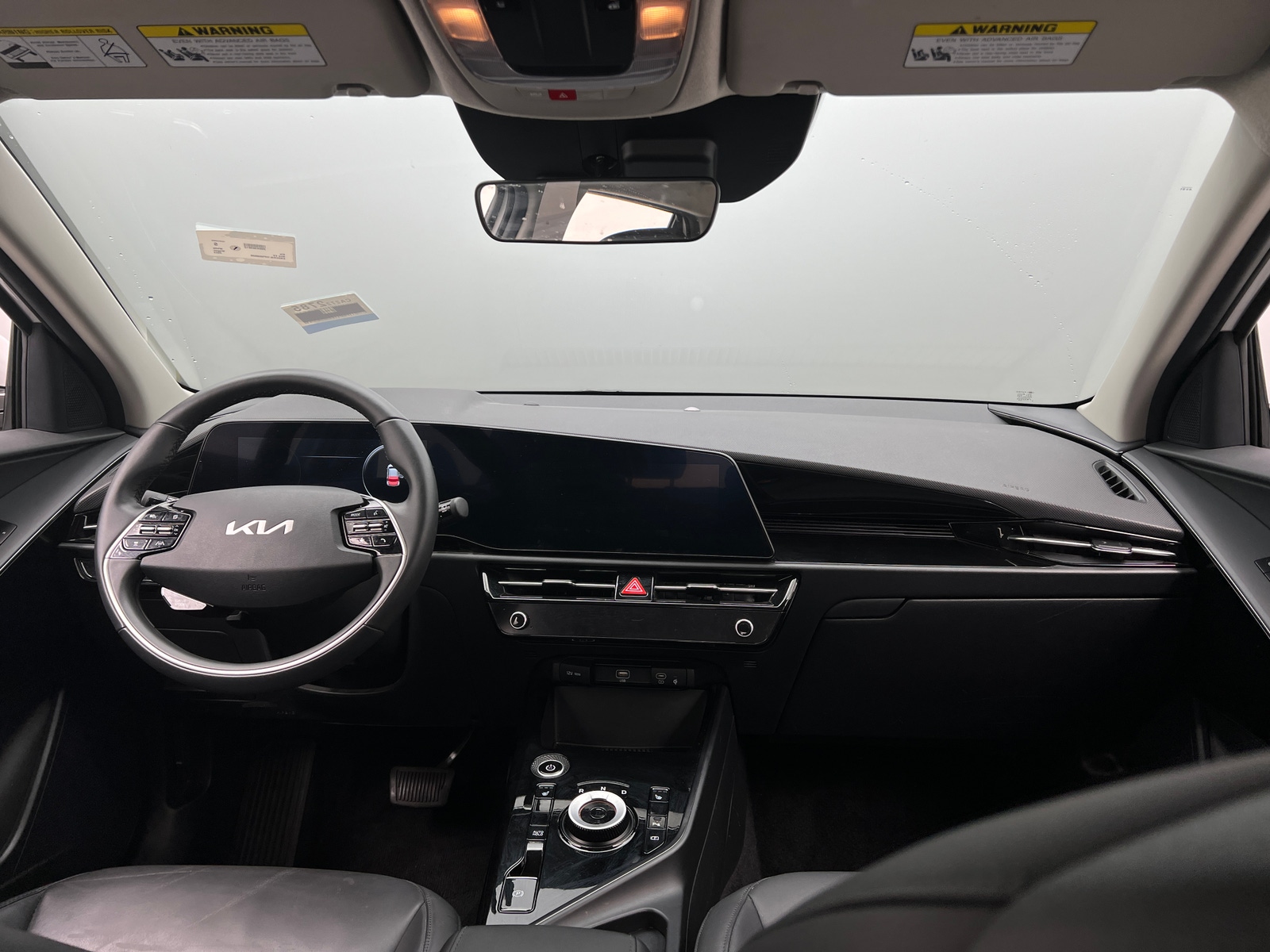 Thumbnail: 2023 Kia Niro - 3