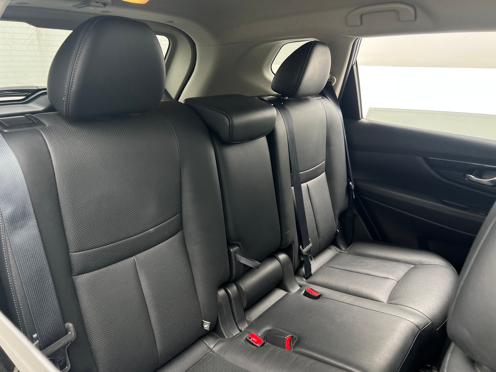 Thumbnail: 2017 Nissan Rogue - 5