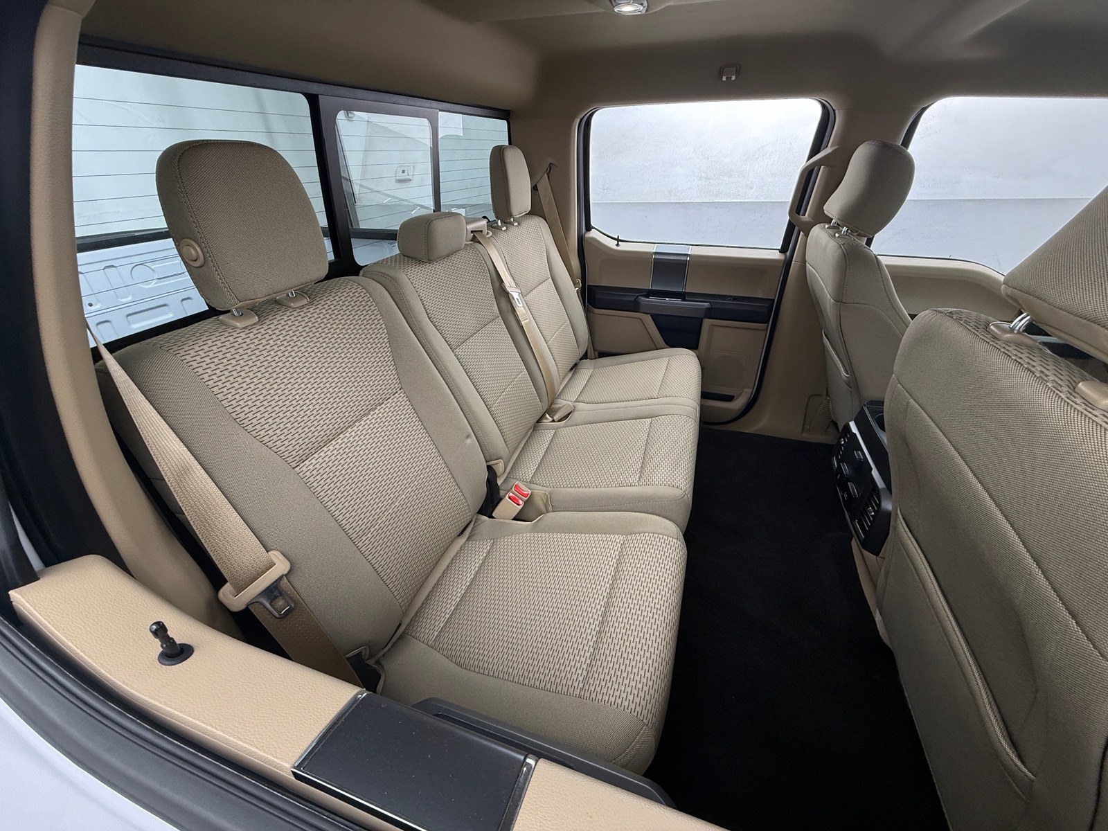 Thumbnail: 2017 Ford Econoline - 6