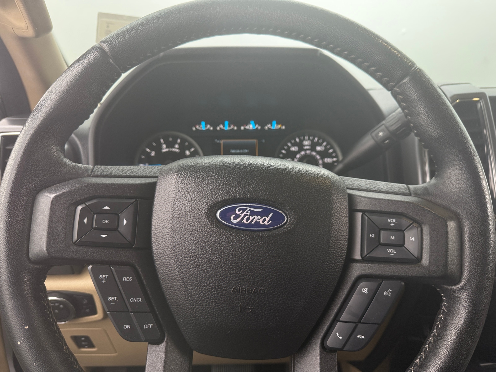 Thumbnail: 2017 Ford Econoline - 5