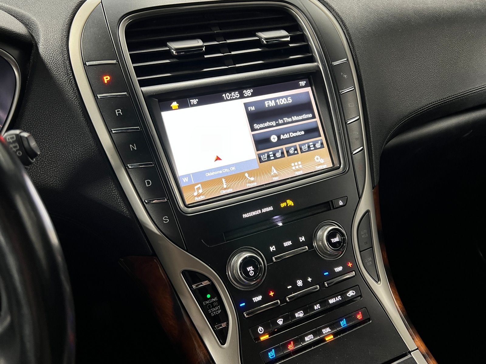 Thumbnail: 2017 Lincoln MKX - 3