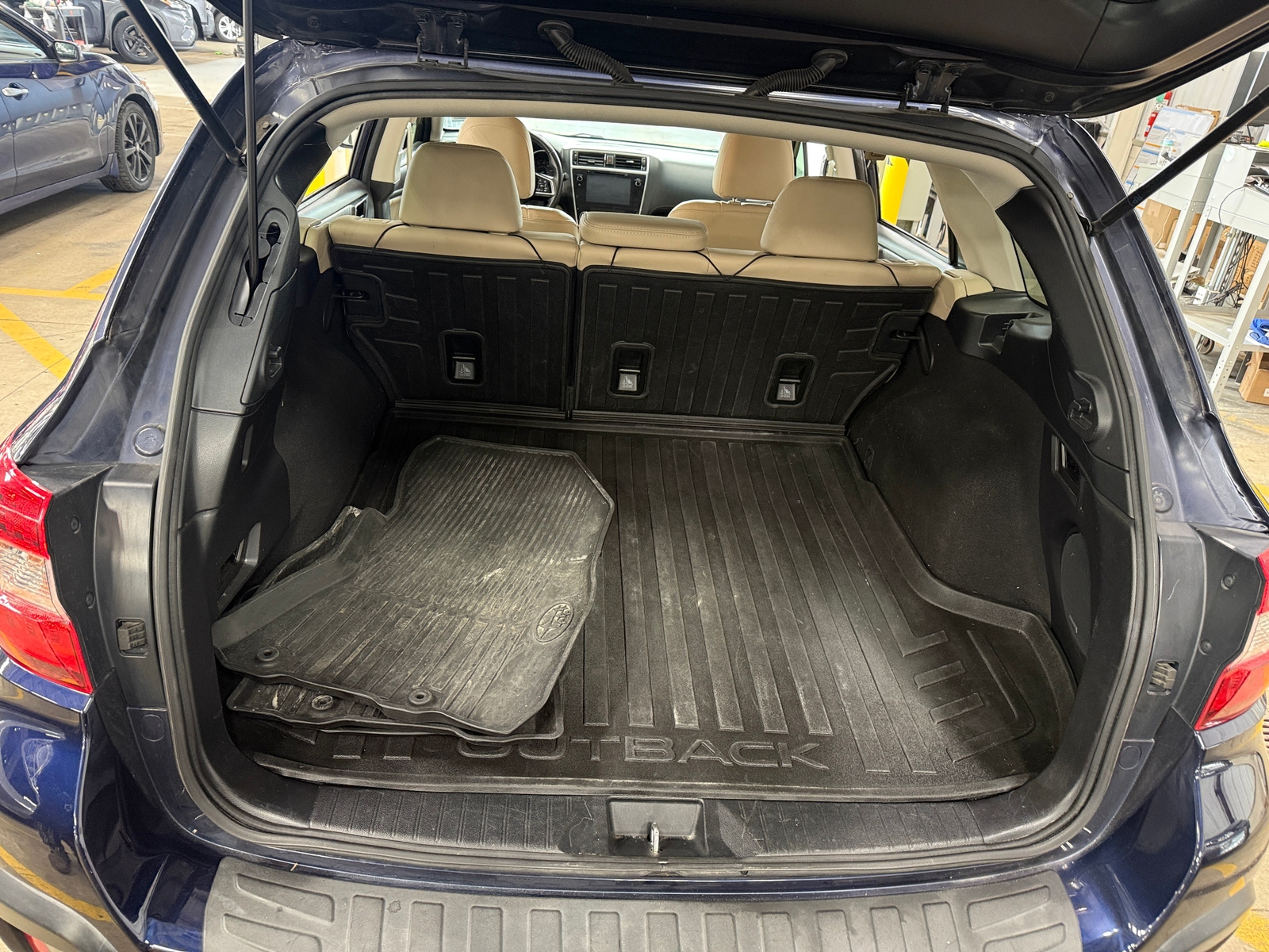 Thumbnail: 2018 Subaru Outback - 6