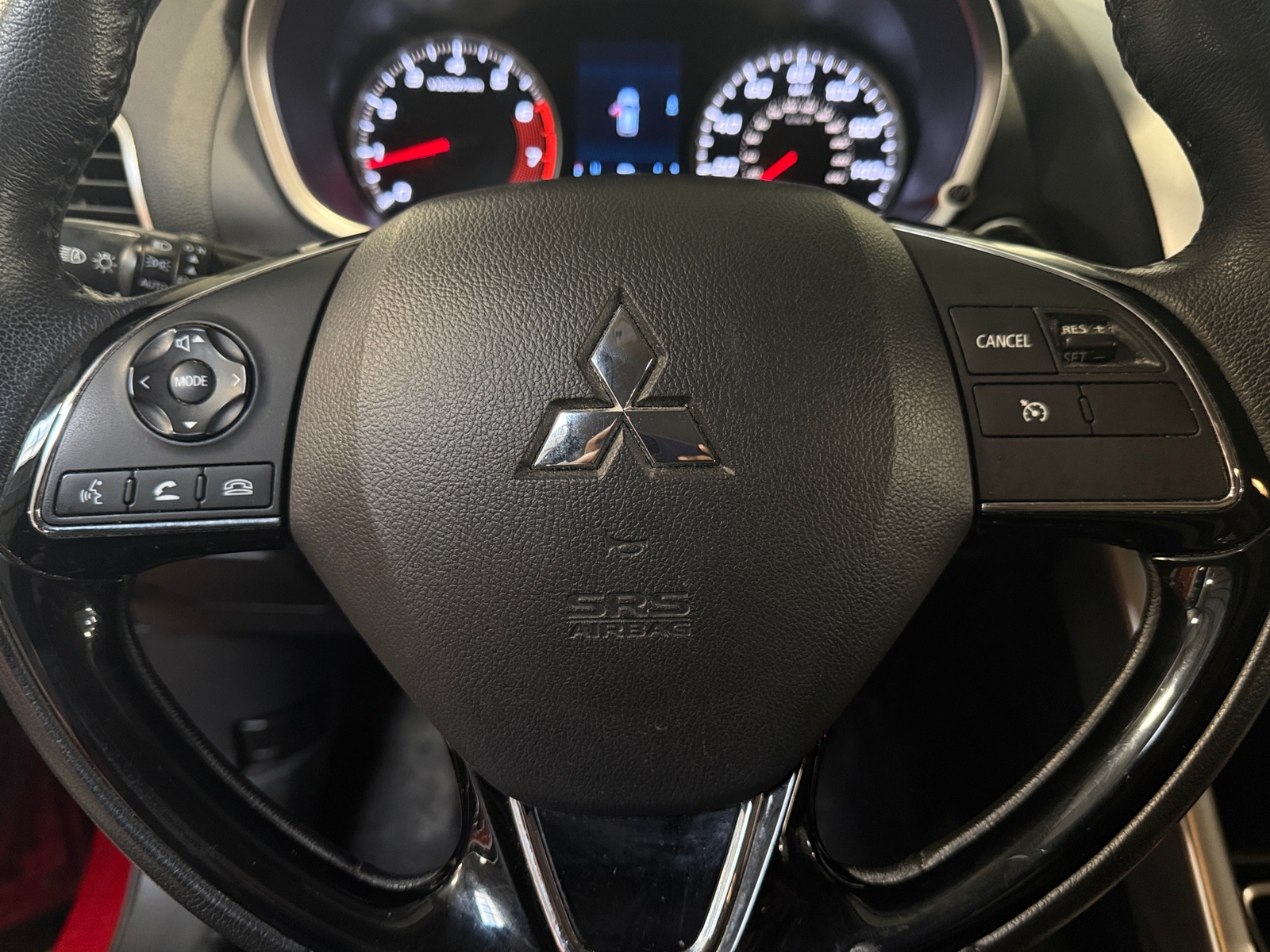 Thumbnail: 2020 Mitsubishi Eclipse Cross - 5