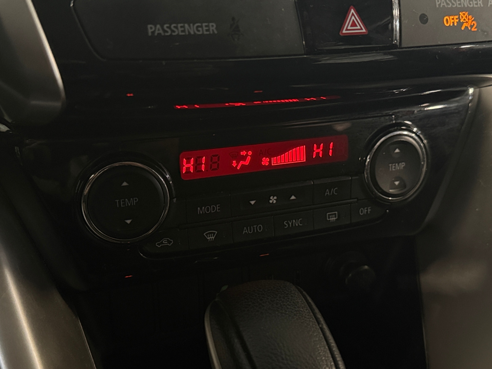 Thumbnail: 2020 Mitsubishi Eclipse Cross - 4