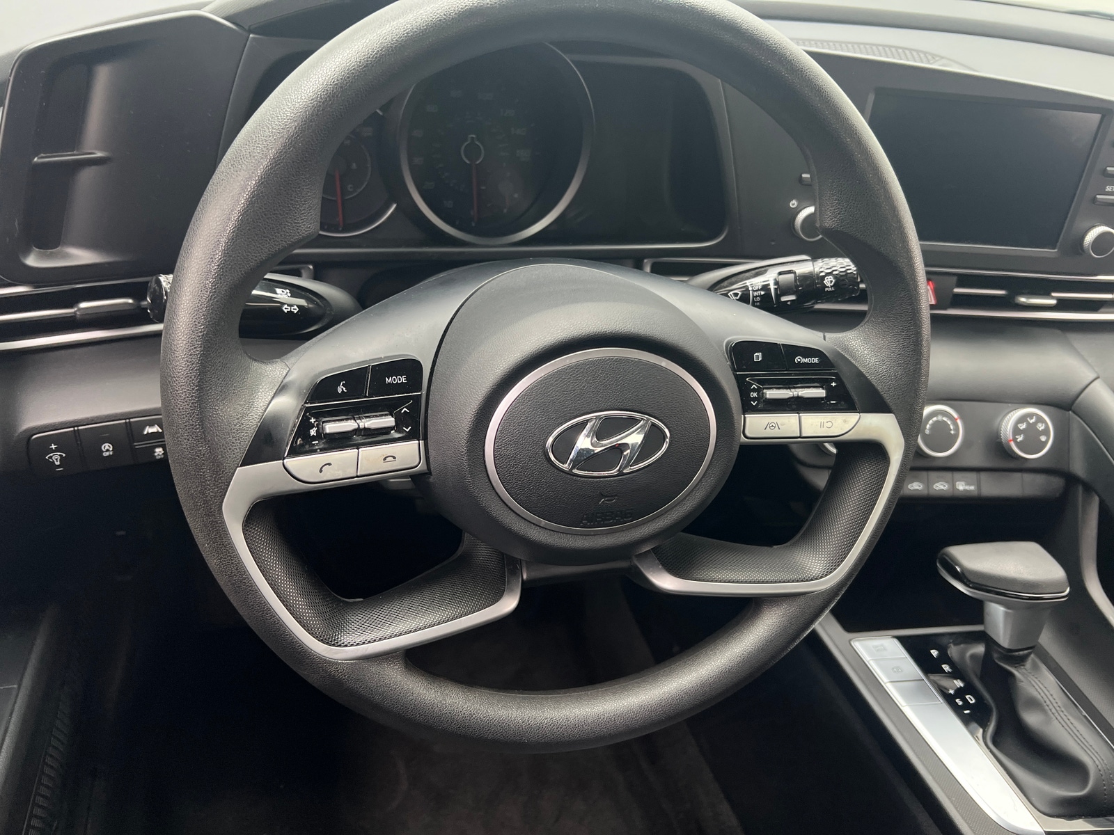 Thumbnail: 2022 Hyundai Elantra - 5