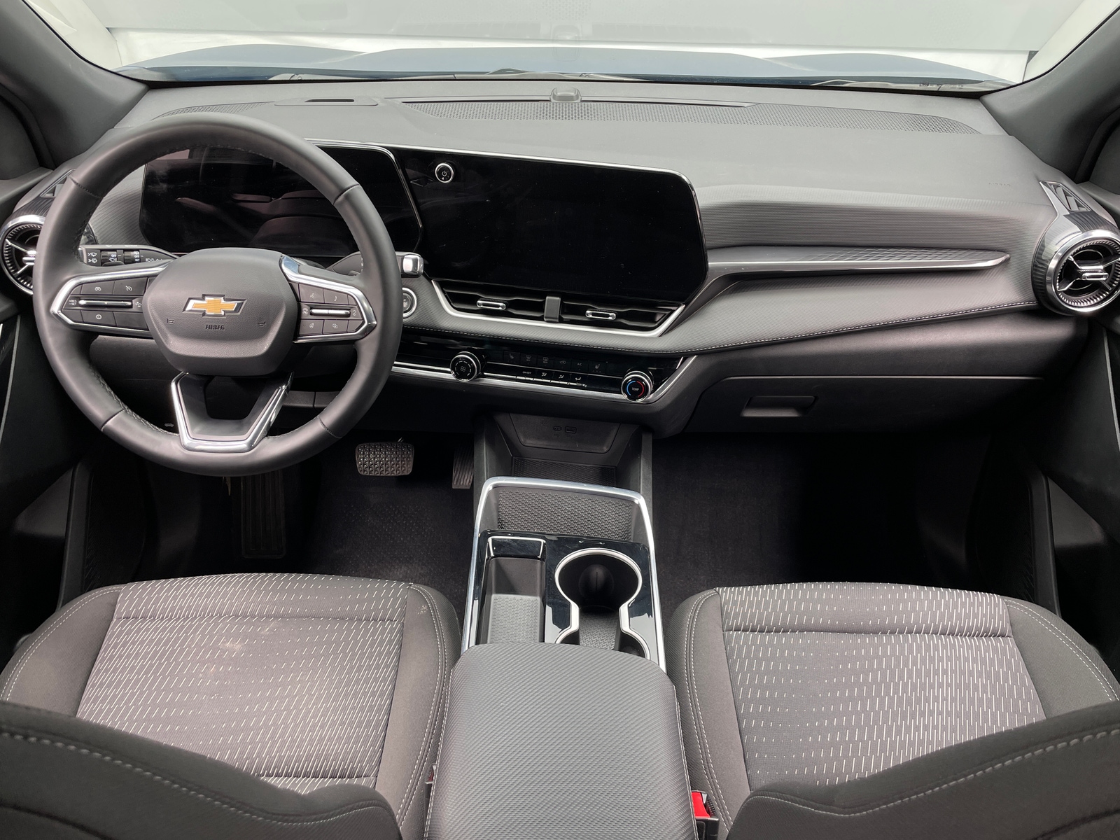 Thumbnail: 2025 Chevrolet Equinox - 3